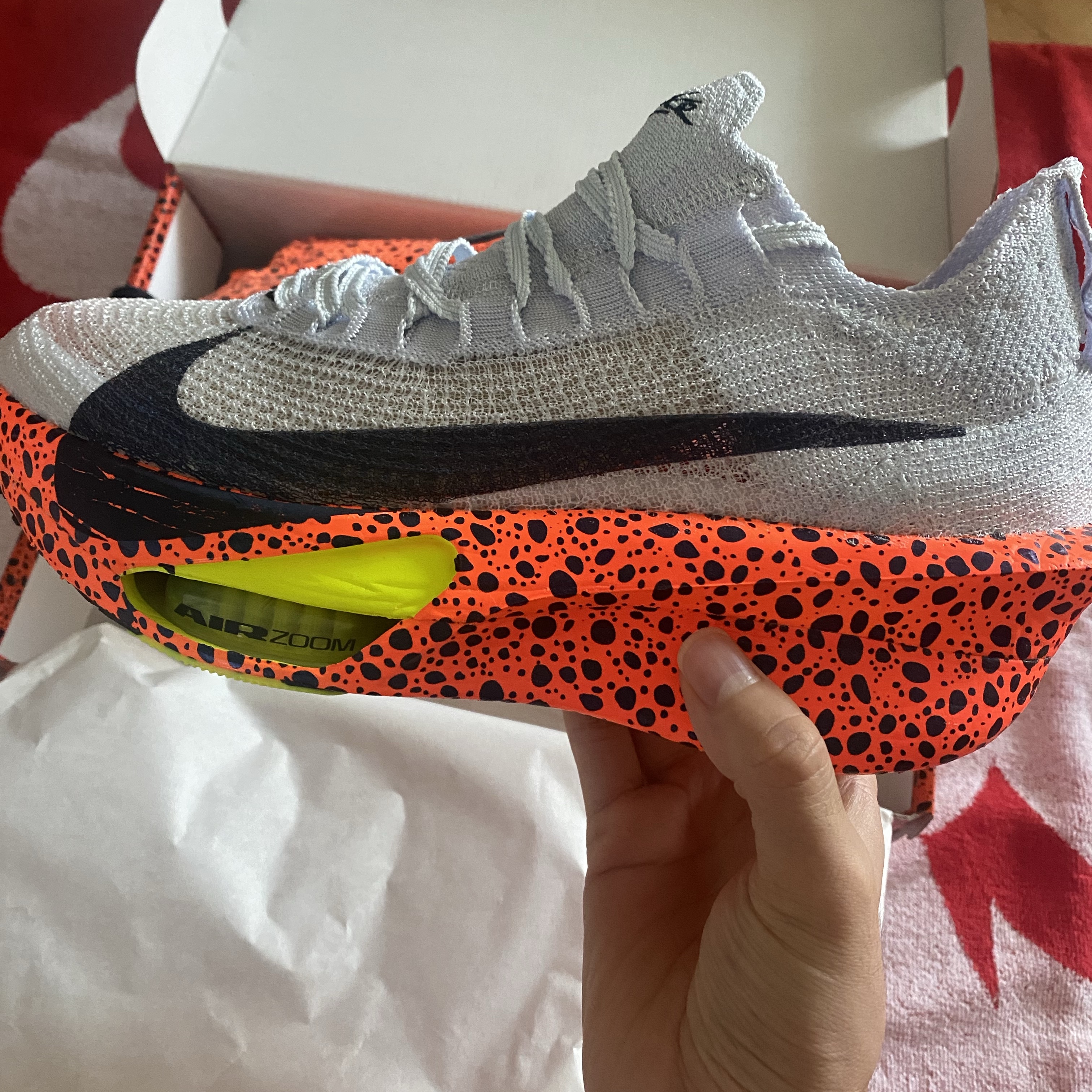 Nike Air Zoom Alphafly Next% 3 Olympic Safari 착용 스타일