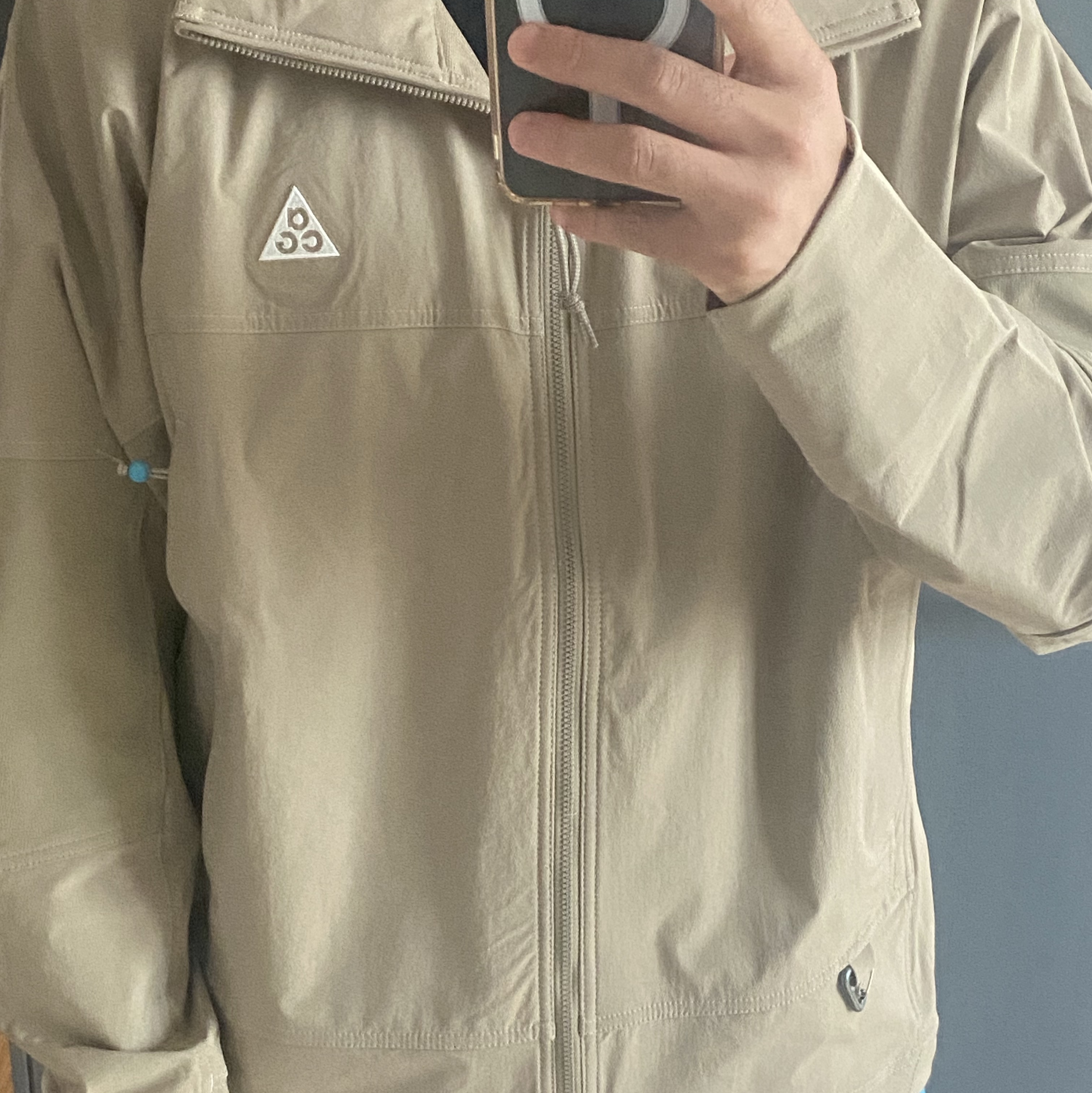 Nike ACG Sun Farer Jacket Khaki Summit White - Asia 착용 스타일