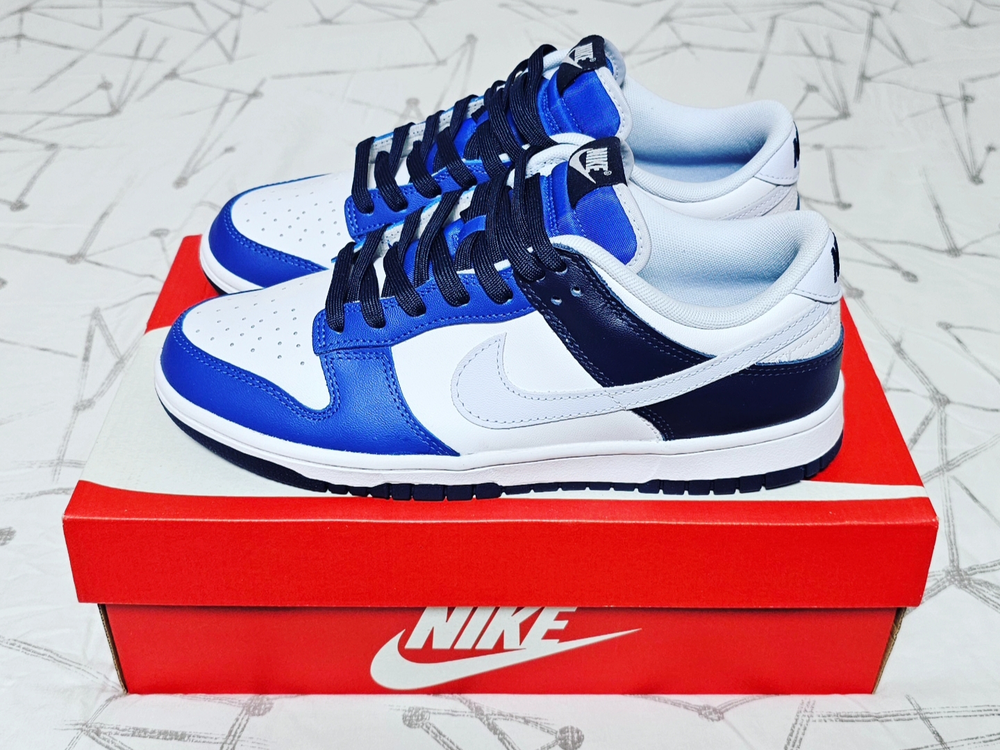 Nike Dunk Low Retro White Football Grey 착용 스타일 - 2