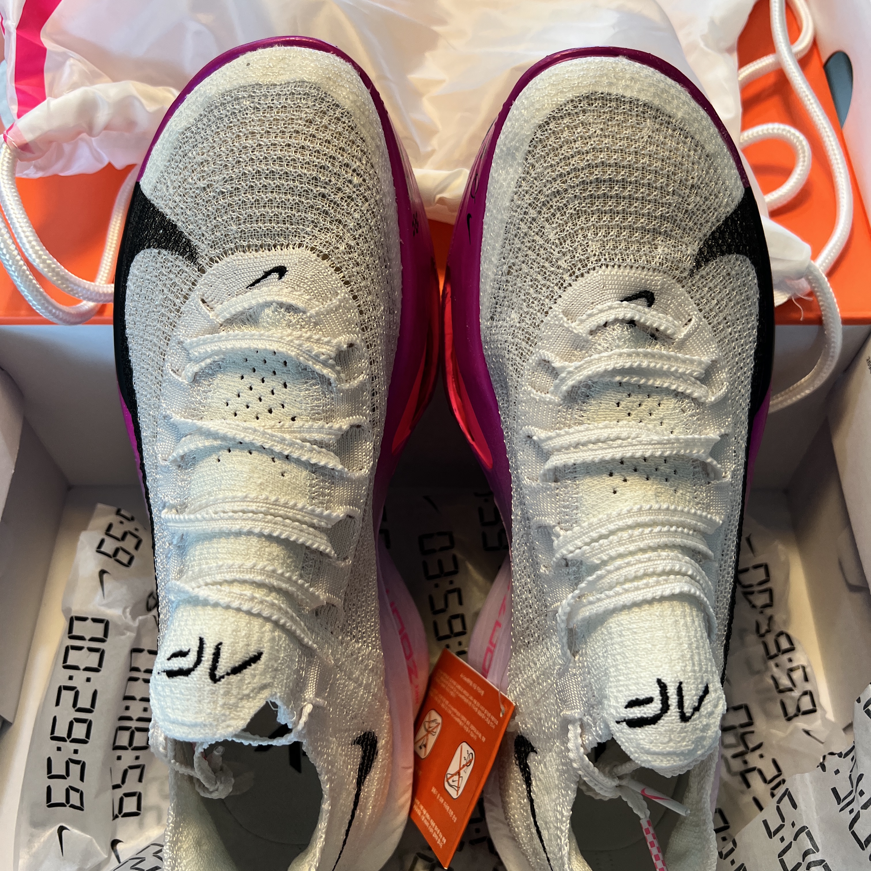 Nike Air Zoom Alphafly Next% 3 Hyper Pink 착용 스타일 - 2