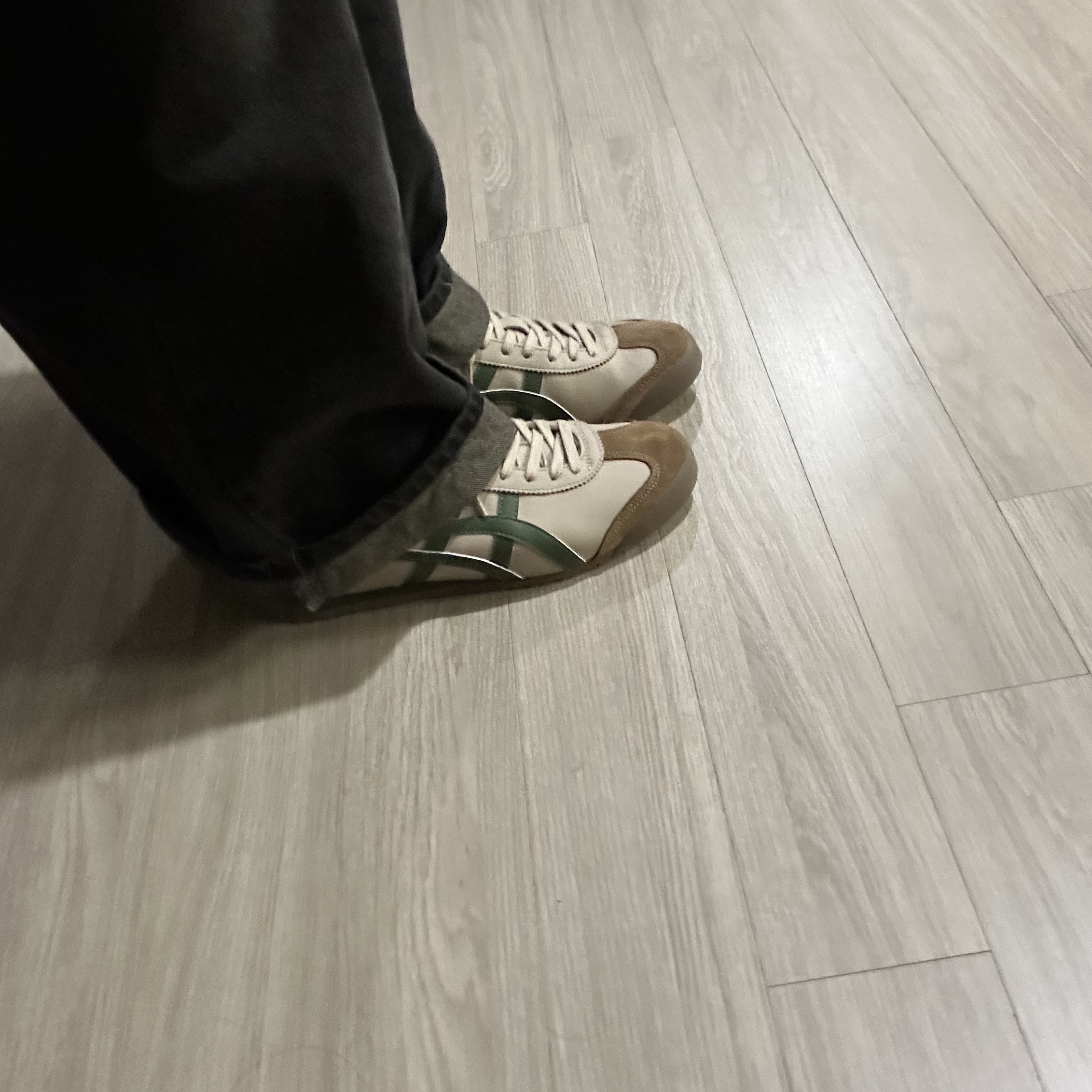 Onitsuka Tiger Mexico 66 Beige Grass Green 착용 스타일 - 3