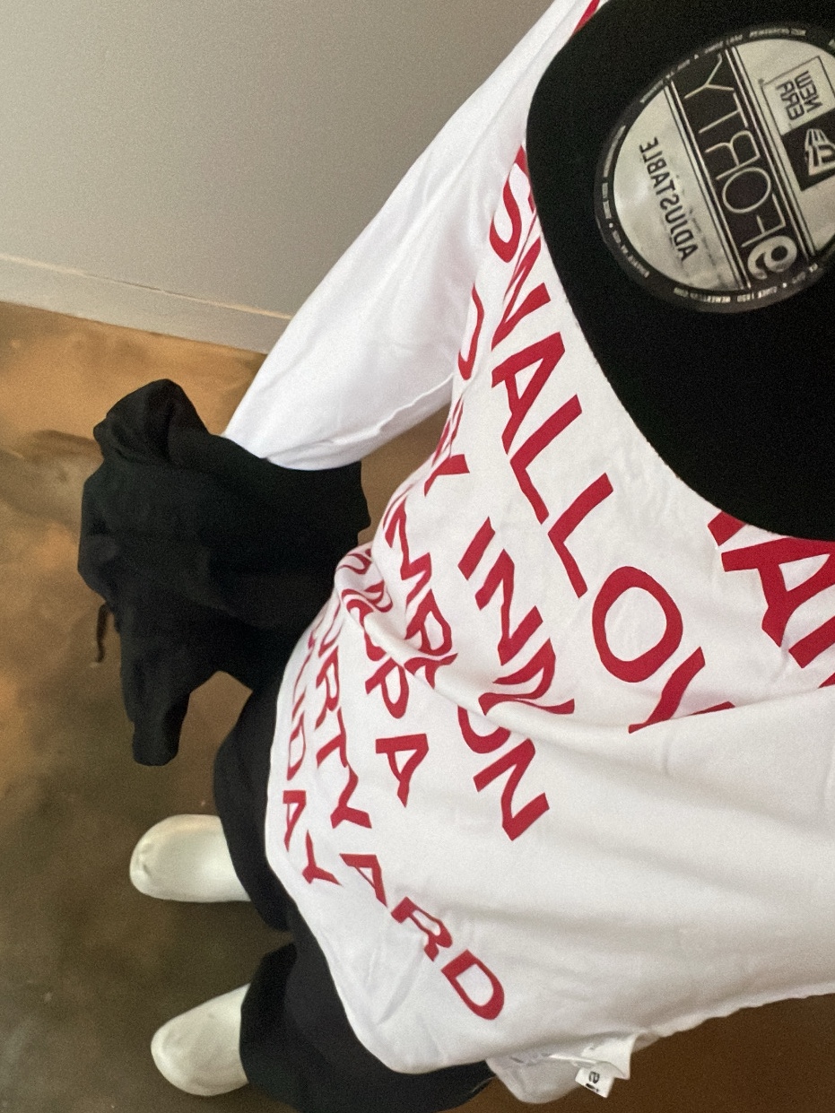 [KREAM 단독] Safarispot Highway Inn LS T-Shirt White Red 착용 스타일