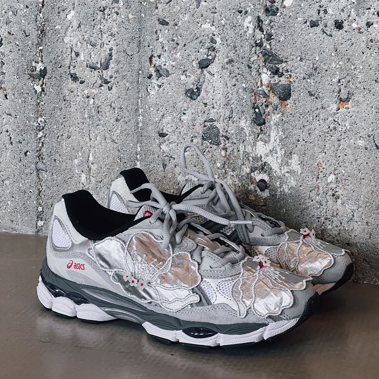 Asics x Cecilie Bahnsen GT-2160 White, Asics x Cecilie Bahnsen Gel-Quantum 360 VIII Grey Yellow 착용 스타일 - 5
