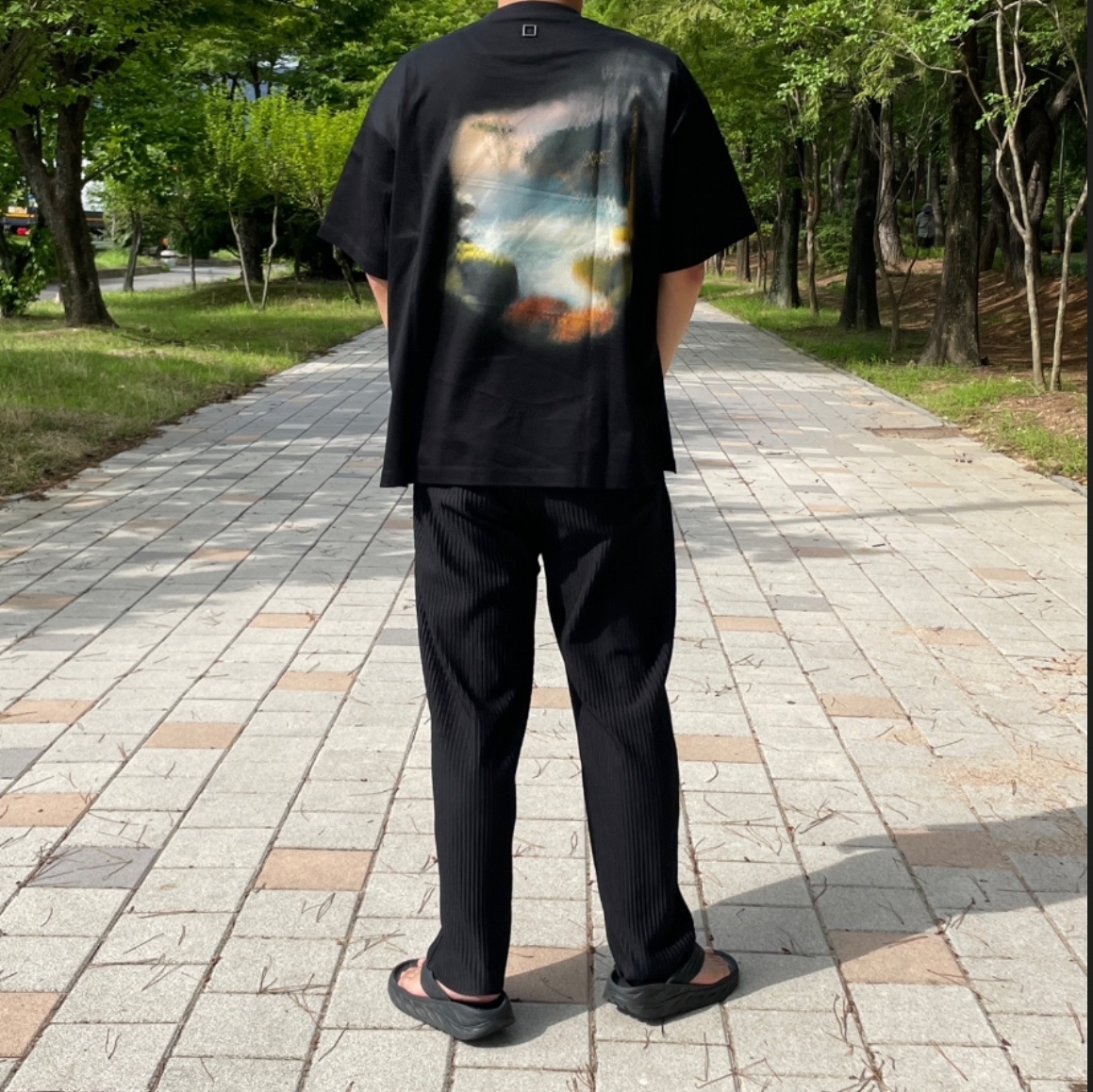 Wooyoungmi Blur Graphic T-Shirt Black - 24SS 착용 스타일 - 2