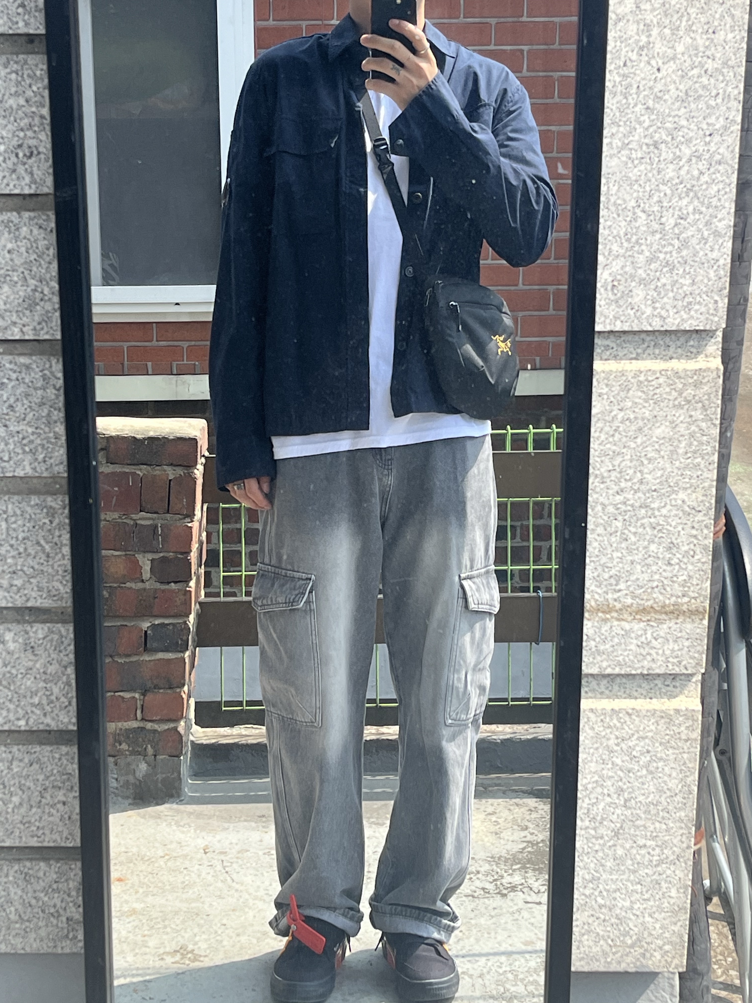 Arc'teryx Mantis 2 Waistpack 24K Black, Off-White Vulcanized Sneakers Low Black White 2018 착용 스타일