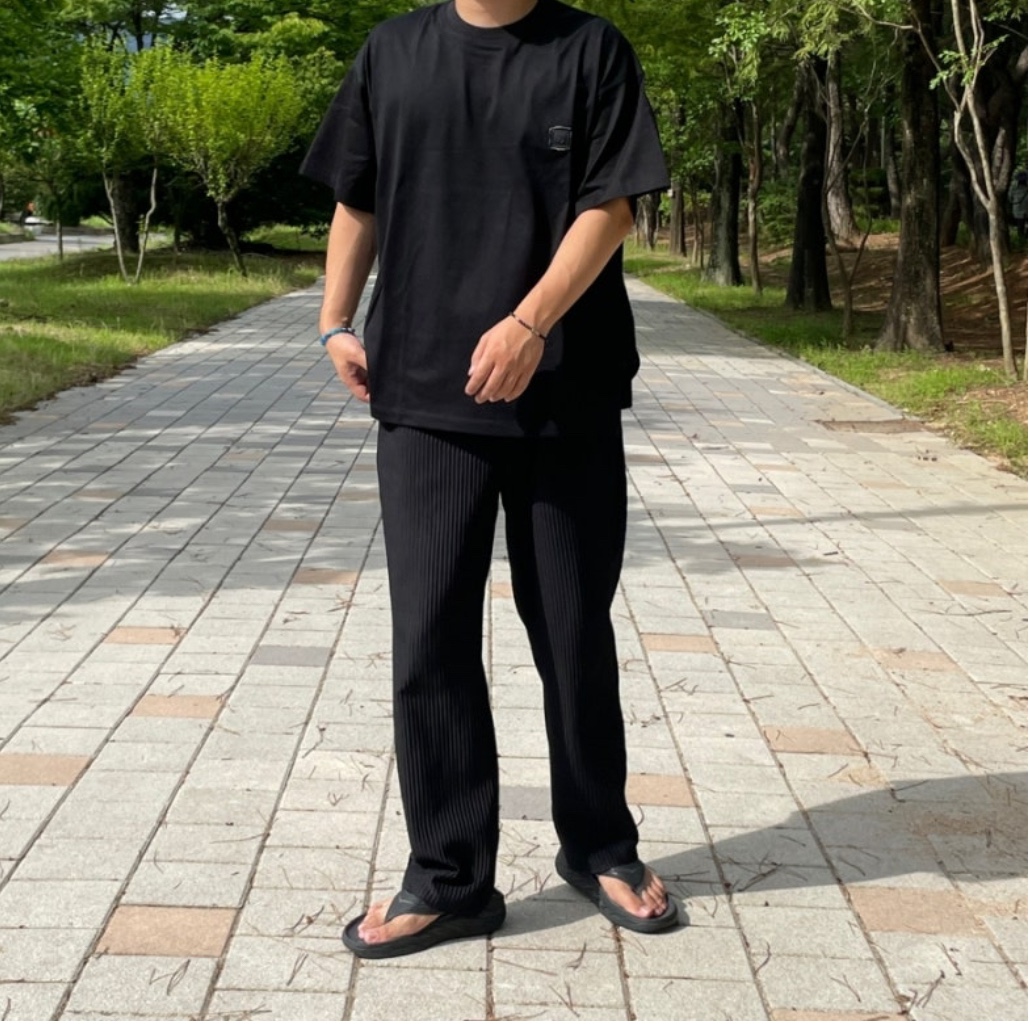 Wooyoungmi Blur Graphic T-Shirt Black - 24SS 착용 스타일 - 3