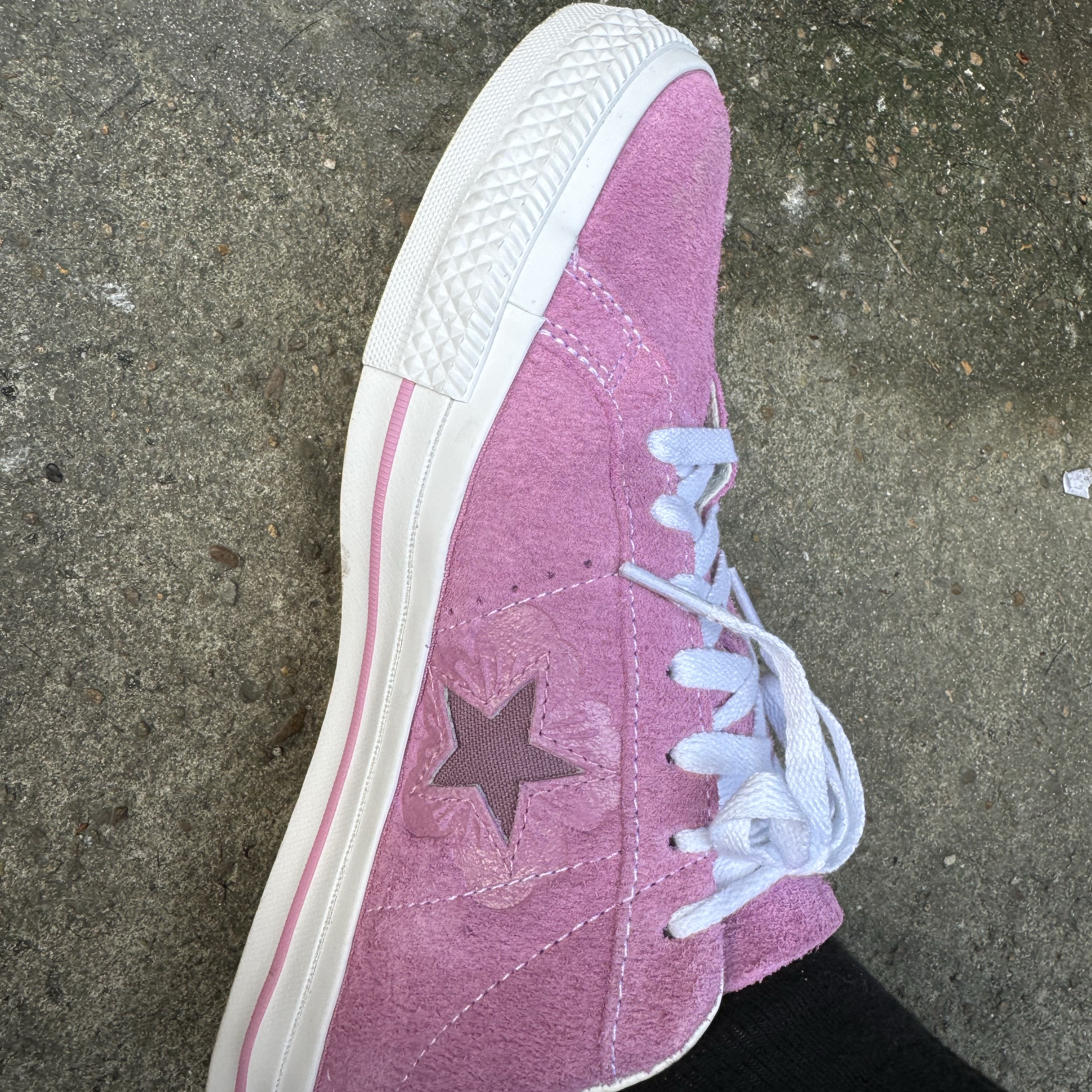 Converse One Star Pro Flower Light Orchid 착용 스타일 - 2