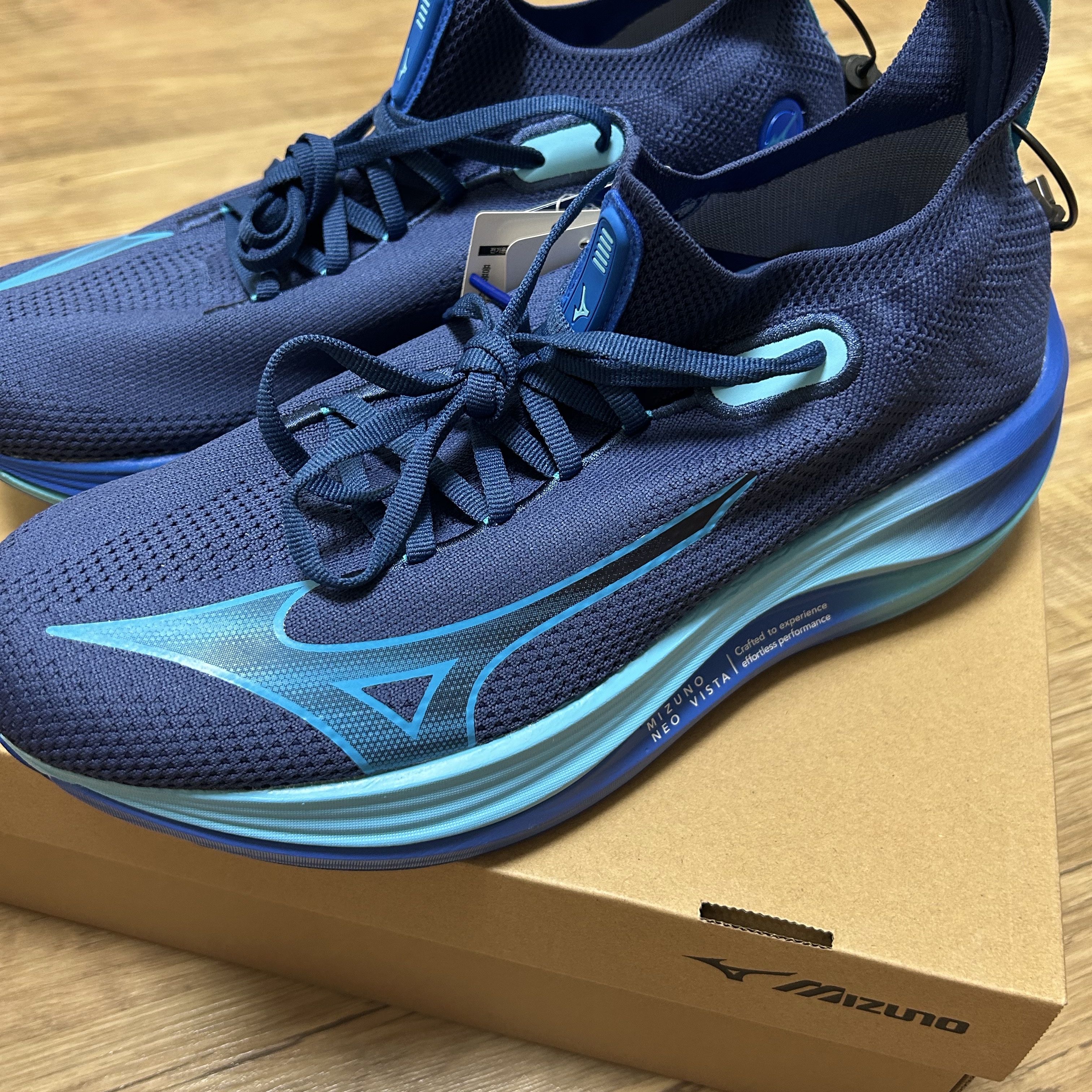 Mizuno Neo Vista Estate Blue 착용 스타일 - 2