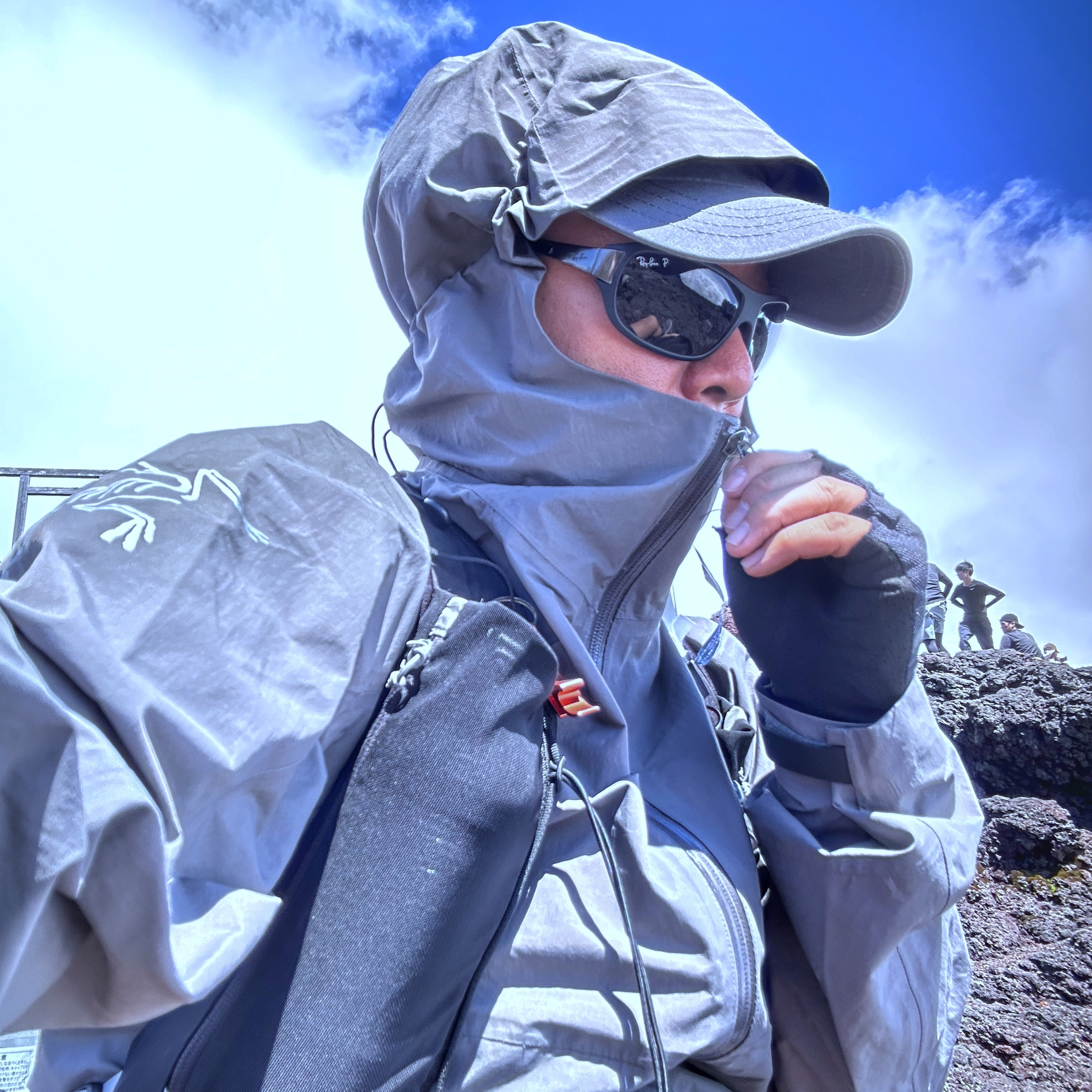 Arc'teryx x Beams Zeta SL Jacket Grey 착용 스타일 - 3