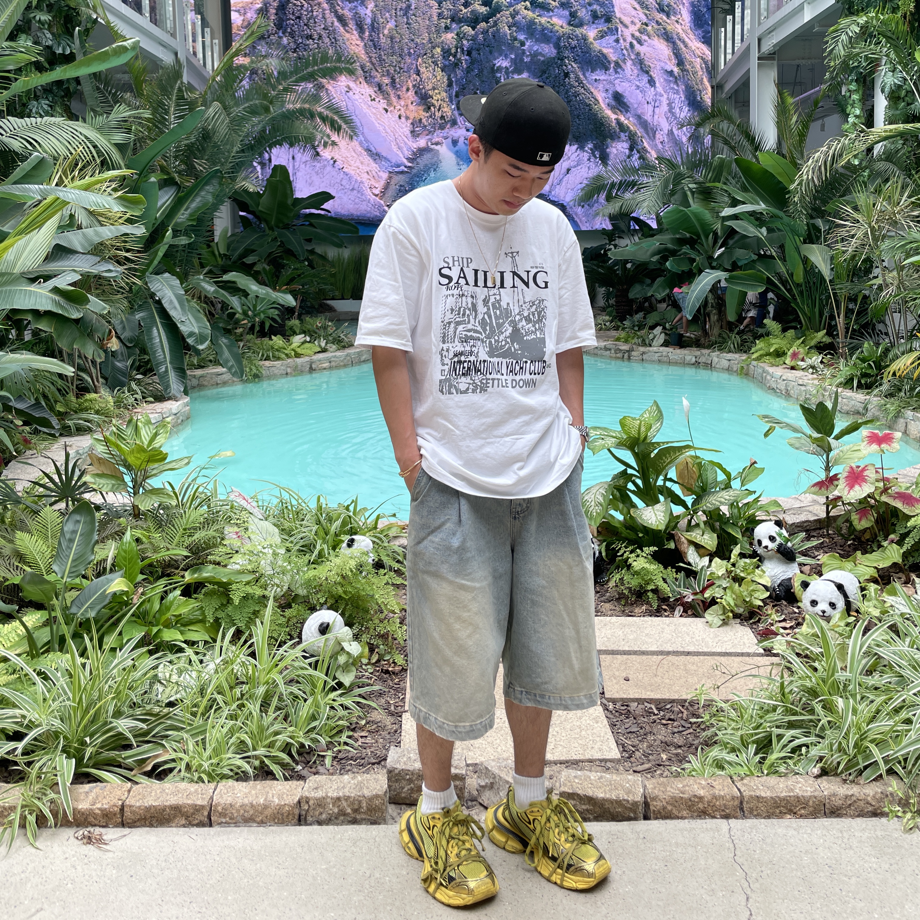 Balenciaga 3XL Sneakers Yellow Black 착용 스타일 - 2