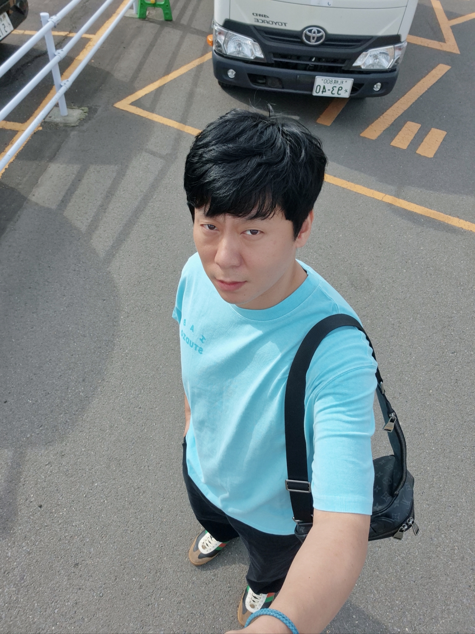IAB Studio Pigment T-Shirt Cyan, IAB Studio x Obey Poster Carpenter Pants Anthracite 착용 스타일 - 2