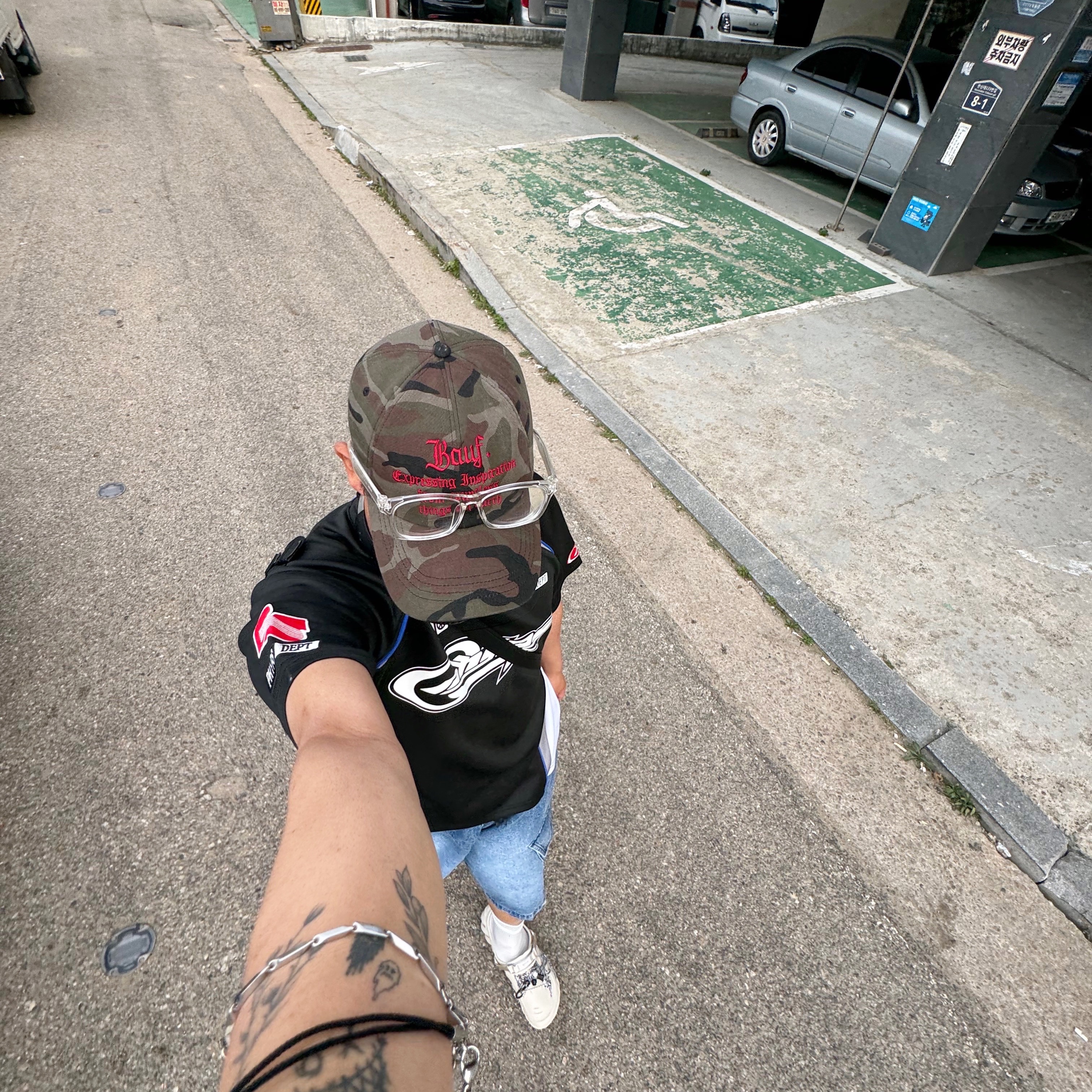 Crocs Echo Clog Stucco 착용 스타일 - 2