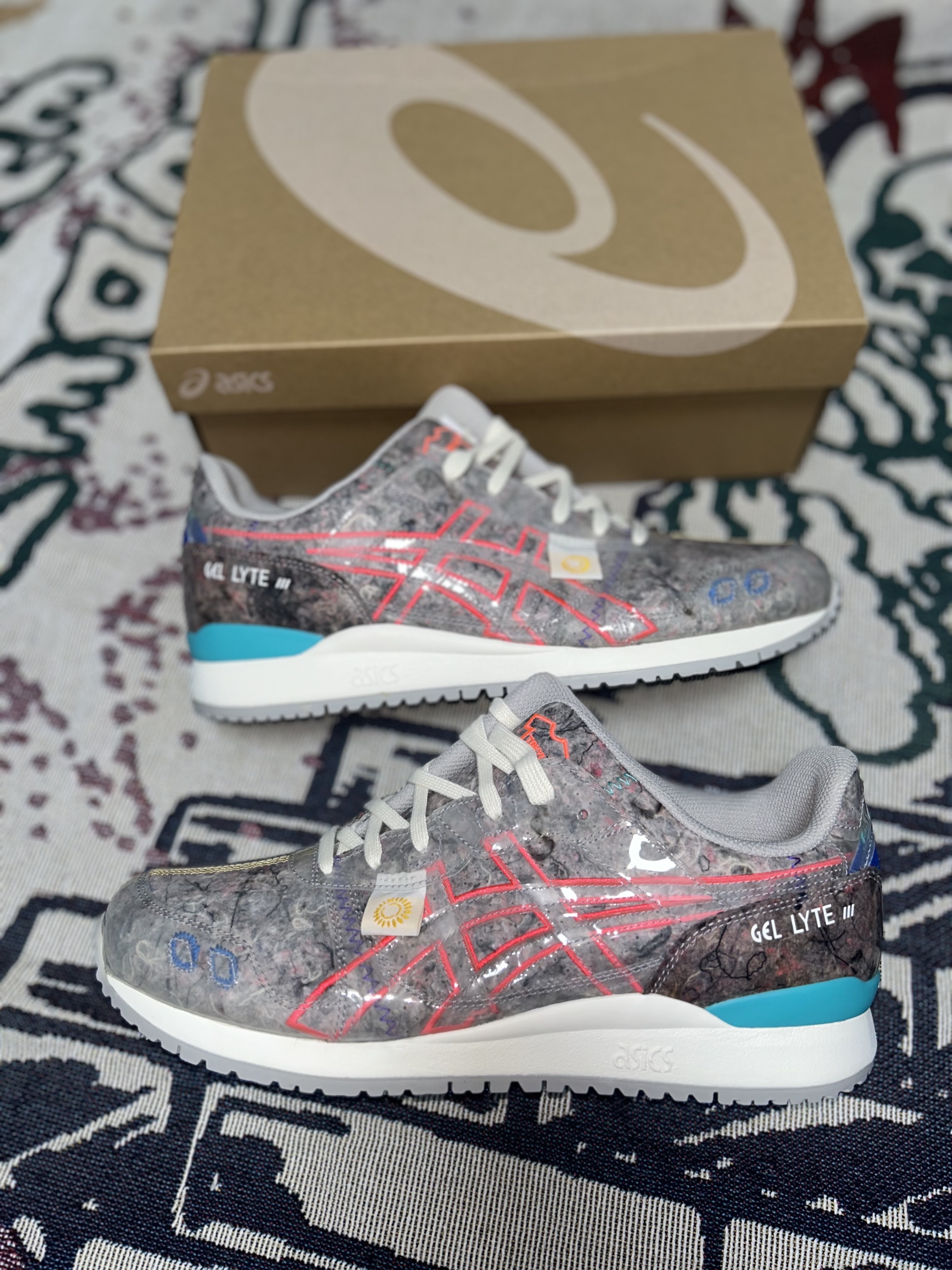 Asics Gel-Lyte III OG Oyster Grey Diva Pink 착용 스타일 - 1