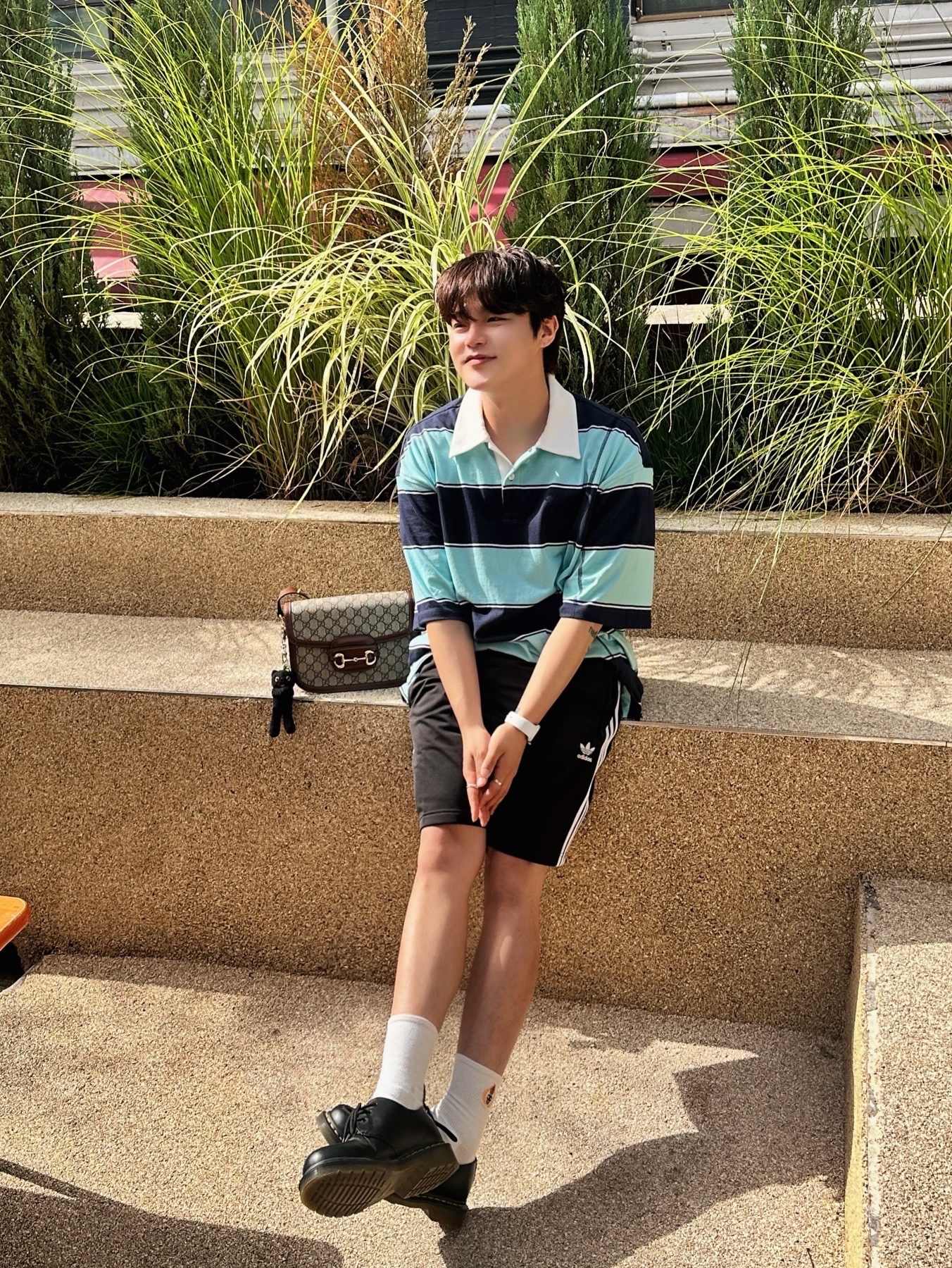 Dr. Martens 1461 Smooth Black, Adidas Adicolor Firebird Shorts Black White - KR Sizing 착용 스타일 - 2