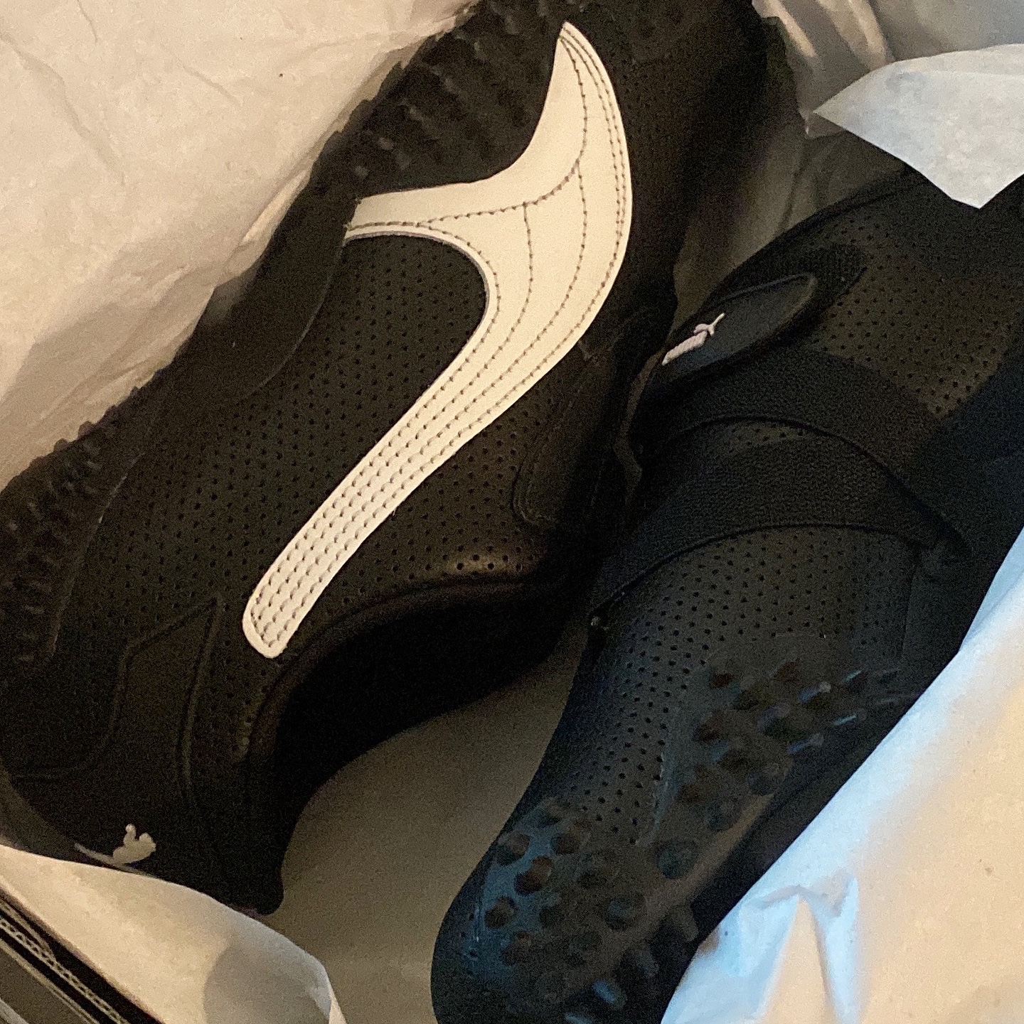 Puma Mostro Perf Puma Black Puma White 착용 스타일 - 3