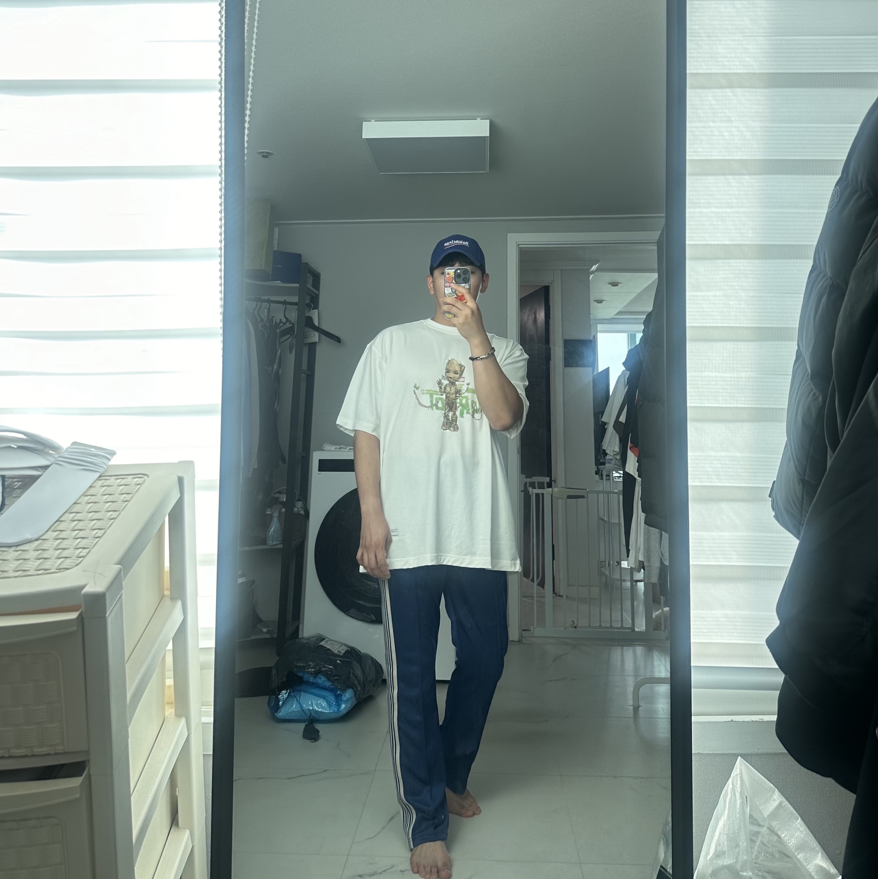 Ader Error x Disney Groot T-Shirt 01 Off White, Needles Narrow Track Pants Poly Smooth Royal 착용 스타일
