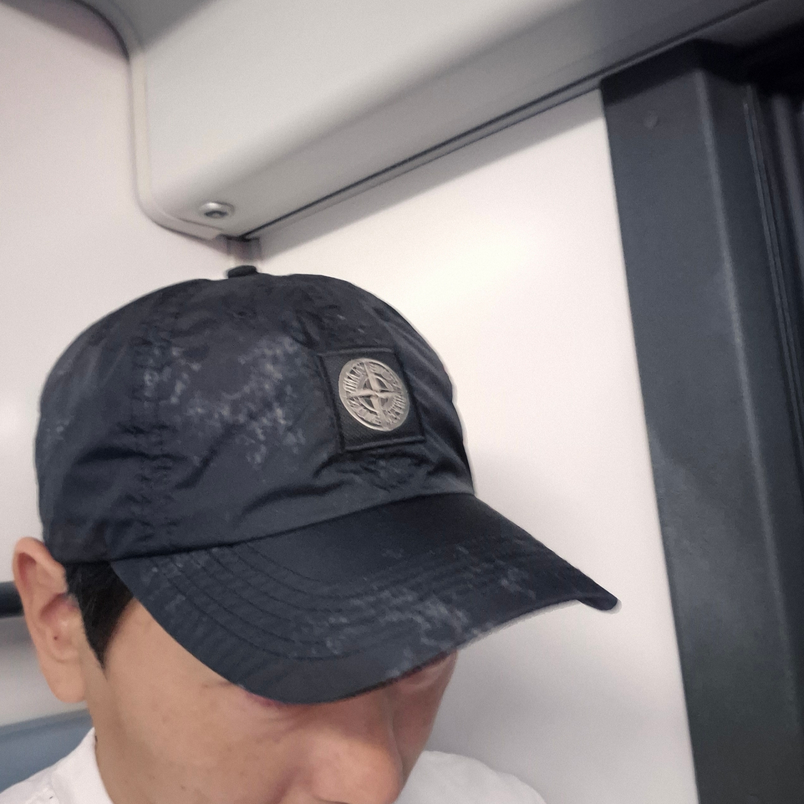 Supreme x Stone Island Painted Camo Nylon 6-Panel Black - 20FW 착용 스타일