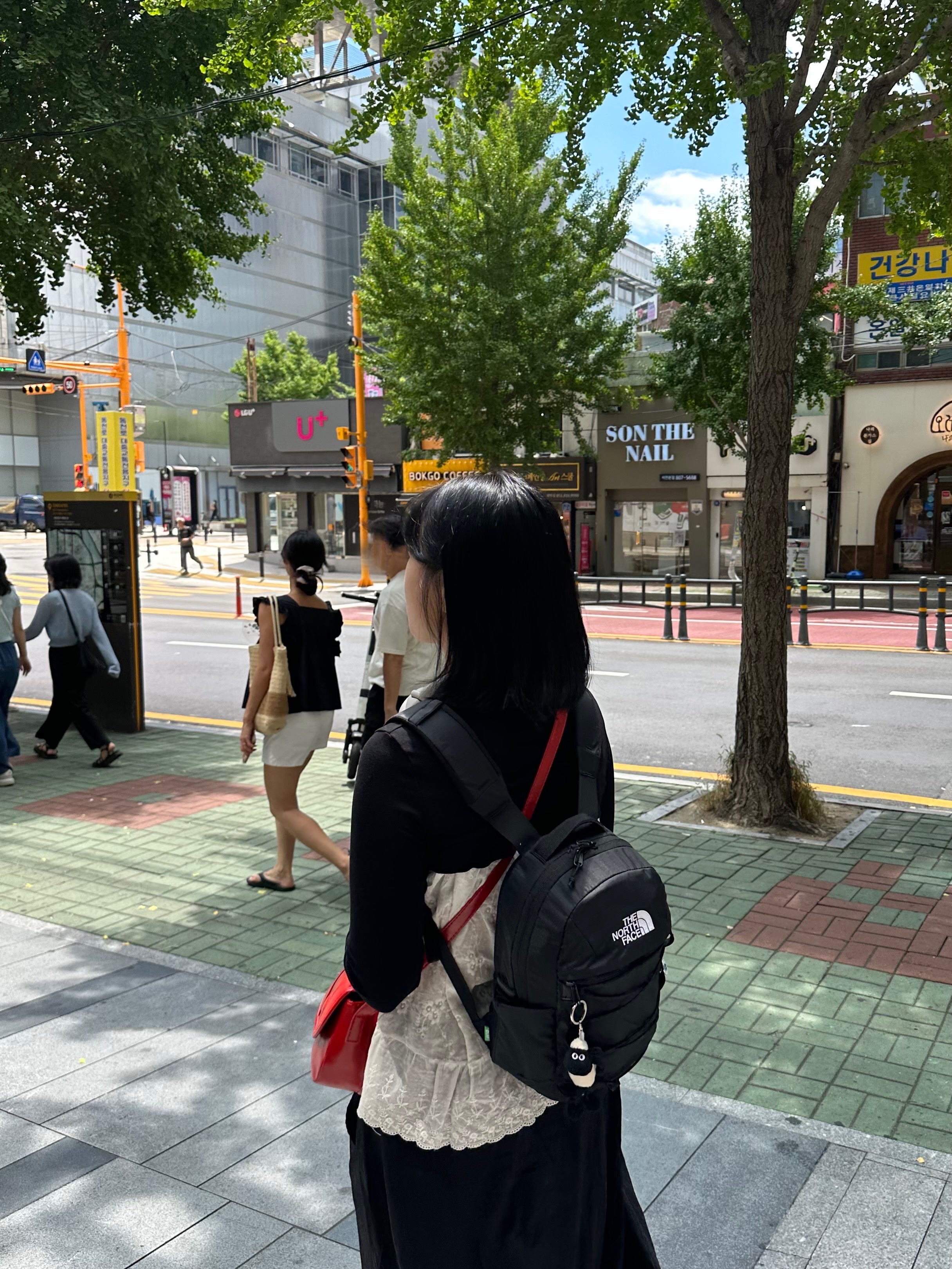 The North Face Borealis Mini Backpack Black 착용 스타일 - 4