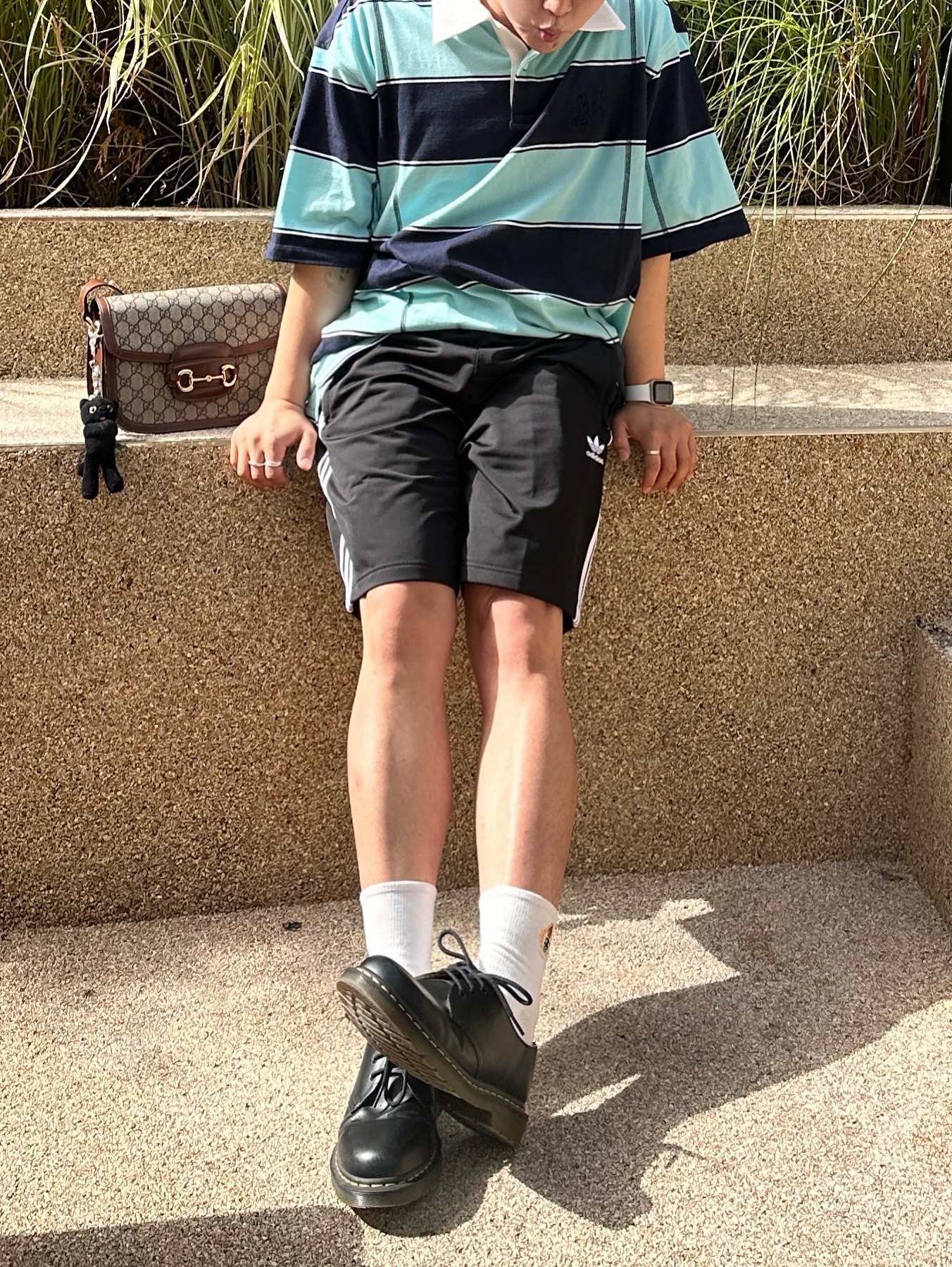 Dr. Martens 1461 Smooth Black, Adidas Adicolor Firebird Shorts Black White - KR Sizing 착용 스타일 - 3