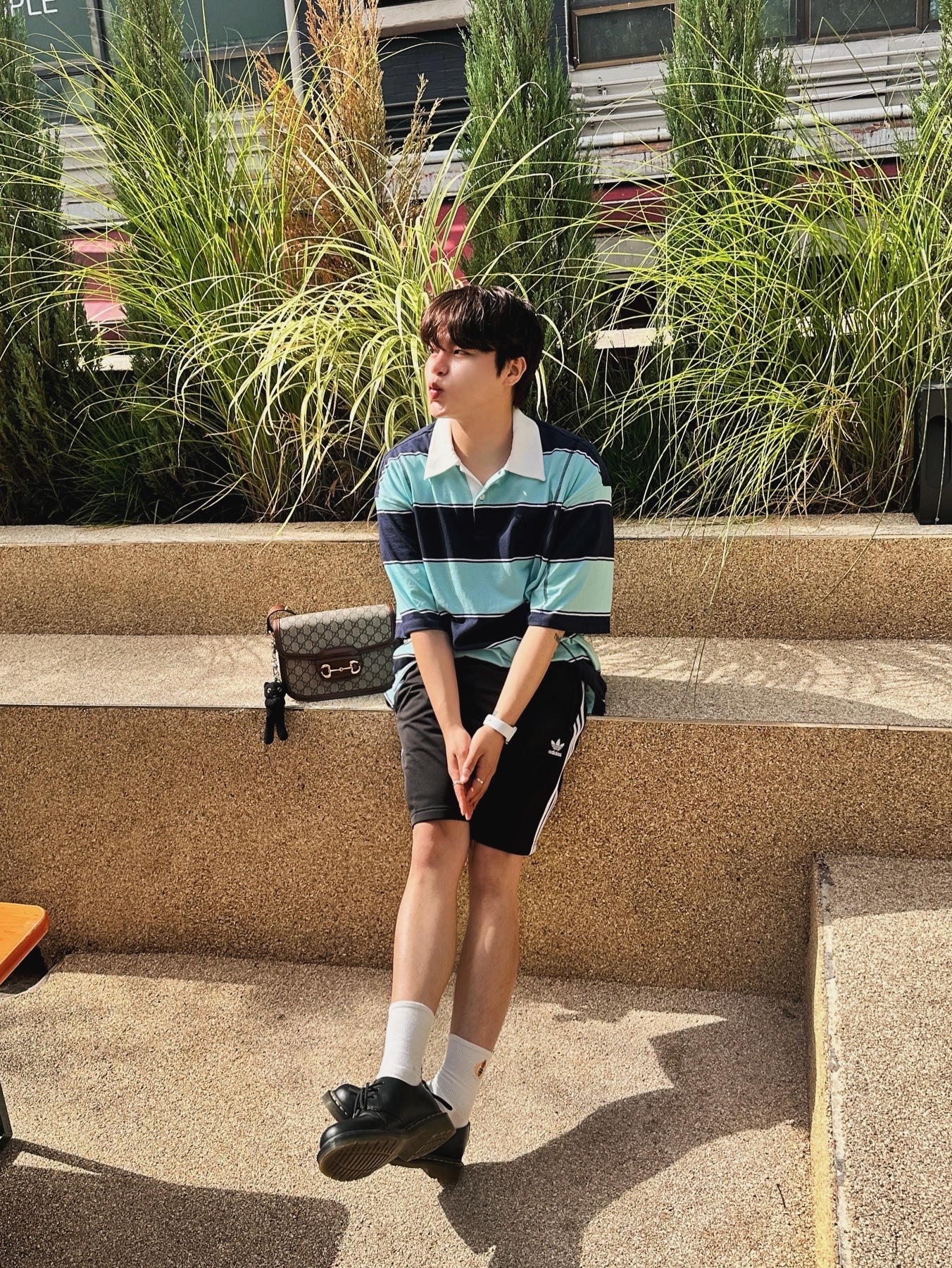 Dr. Martens 1461 Smooth Black, Adidas Adicolor Firebird Shorts Black White - KR Sizing 착용 스타일 - 1