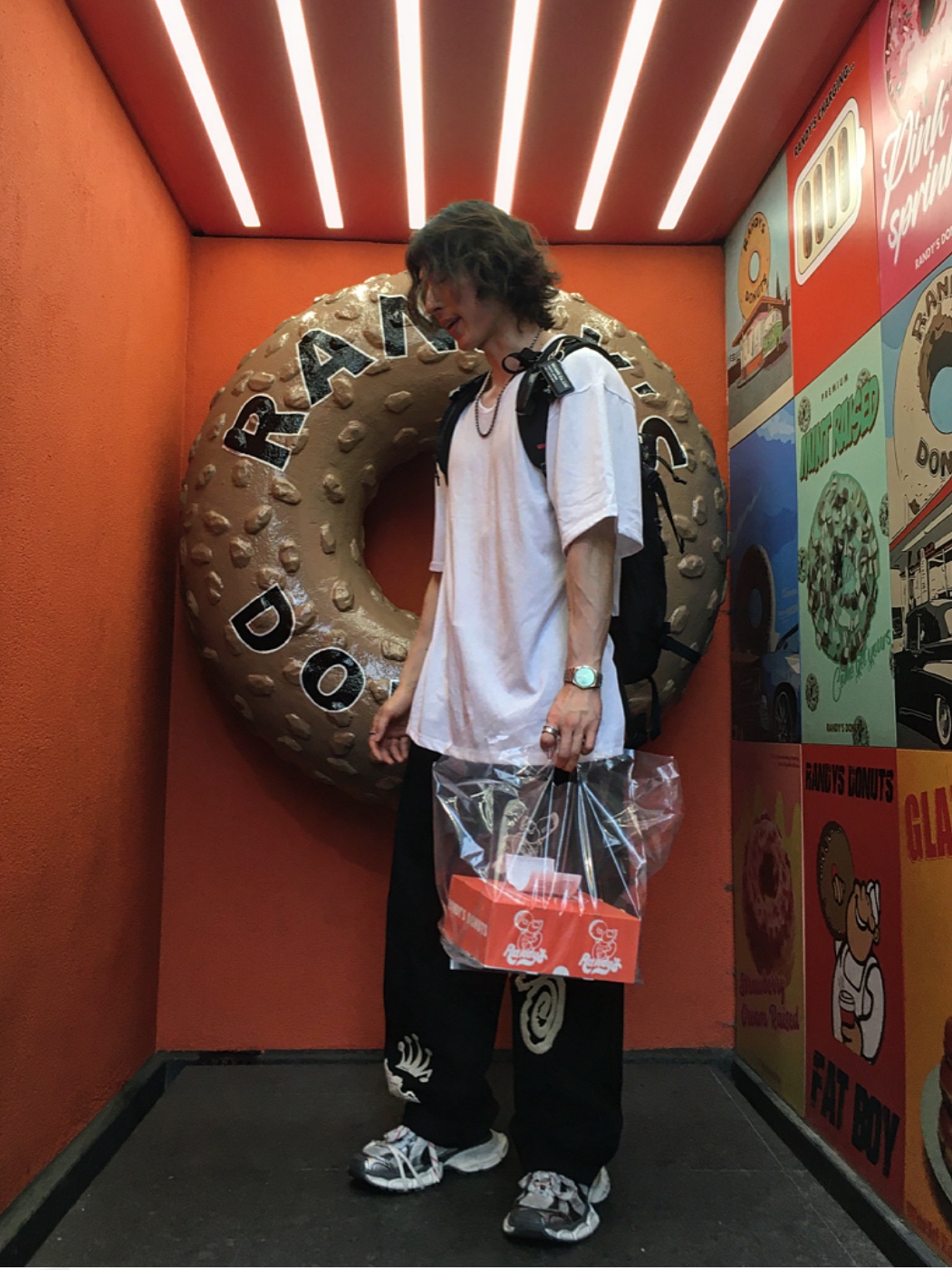 Stussy Noma Icon Beach Pants Washed Black, Balenciaga 3XL Sneakers Grey White Red 착용 스타일