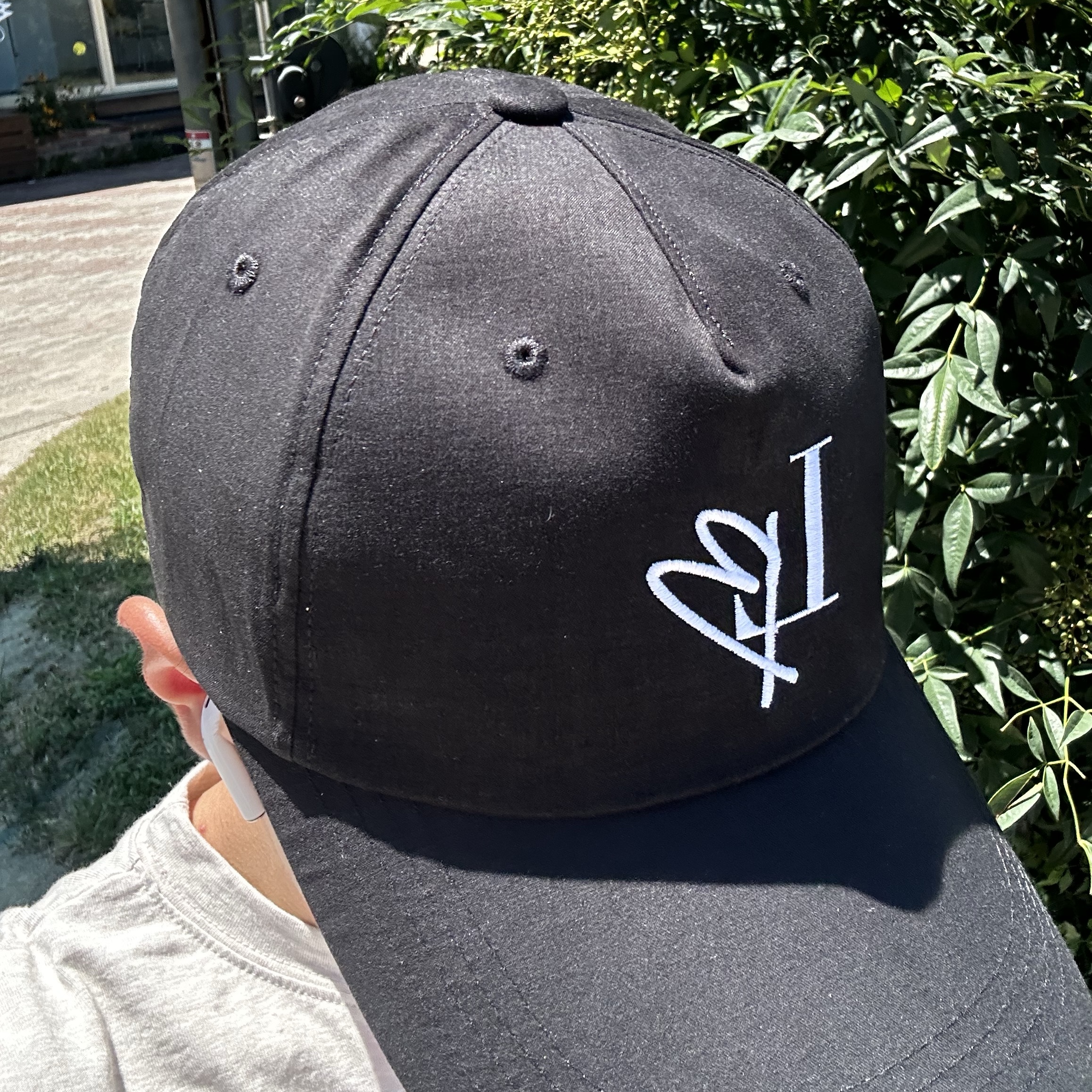 Libilly LB Oversized Ball Cap Black 착용 스타일 - 1