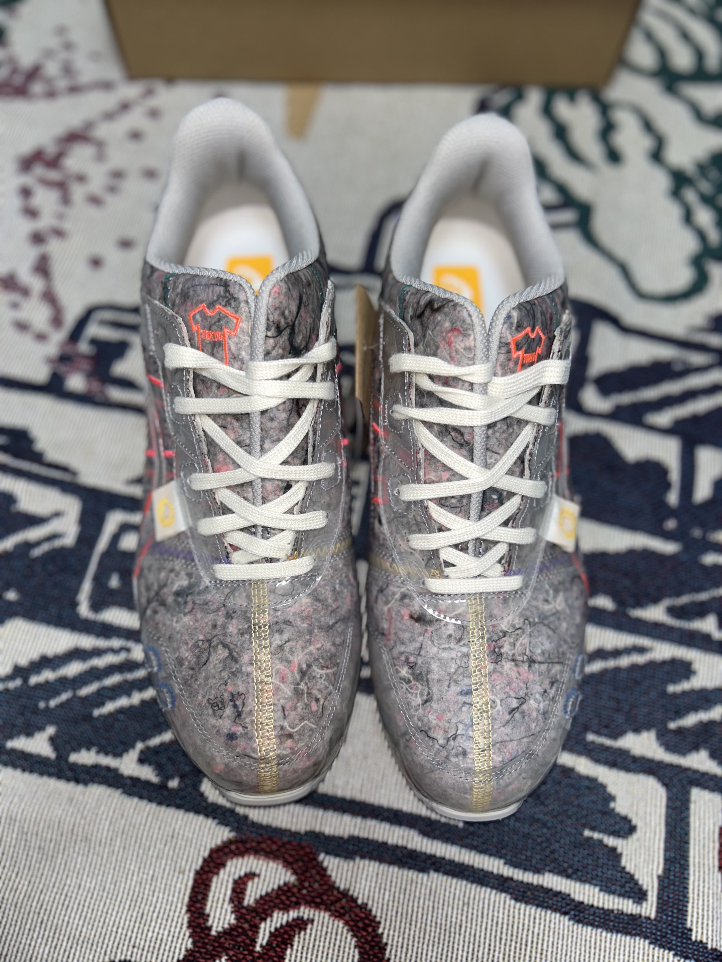 Asics Gel-Lyte III OG Oyster Grey Diva Pink 착용 스타일 - 2