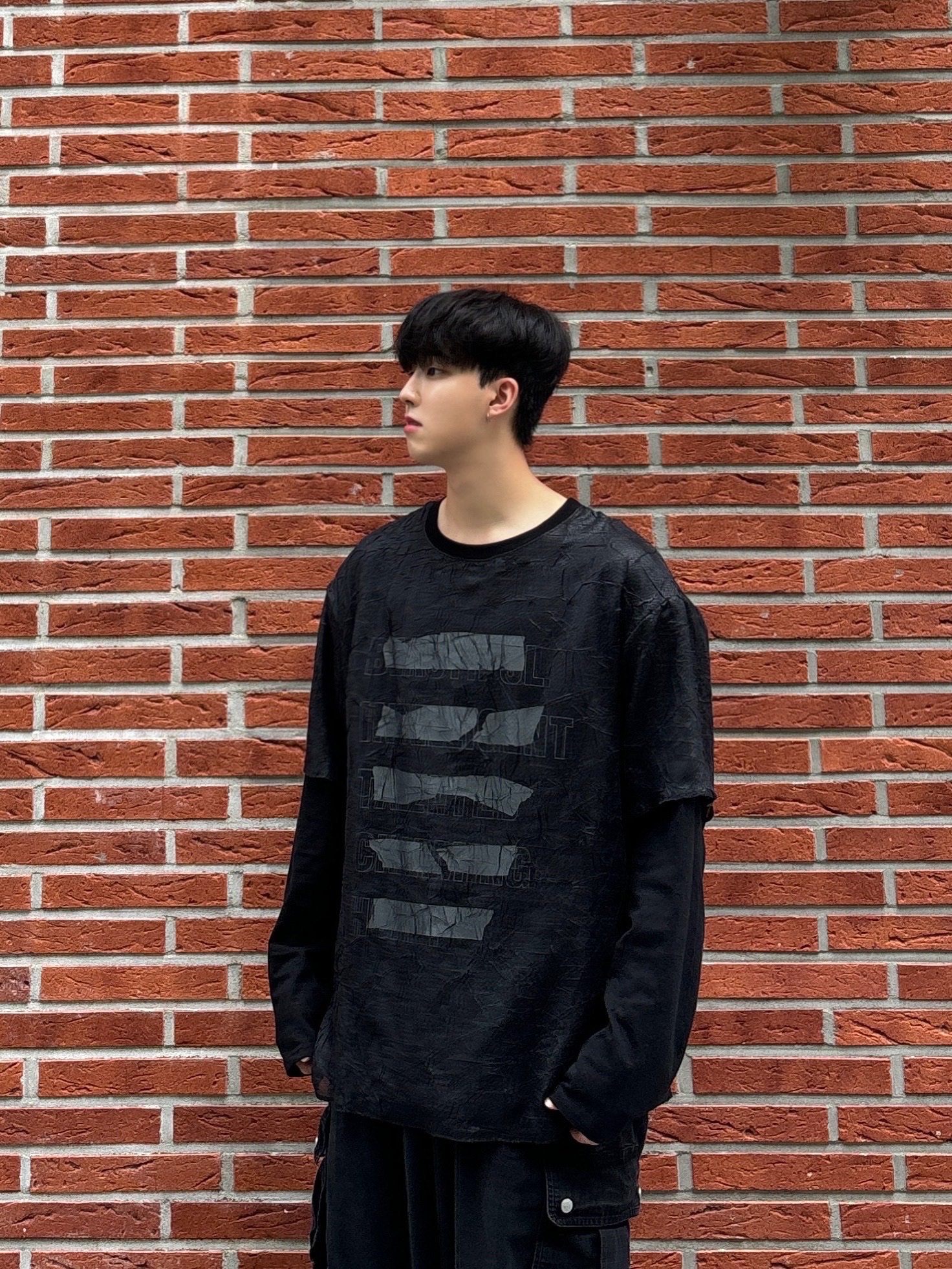 Adidas Superstar 82 Black White 착용 스타일 - 3