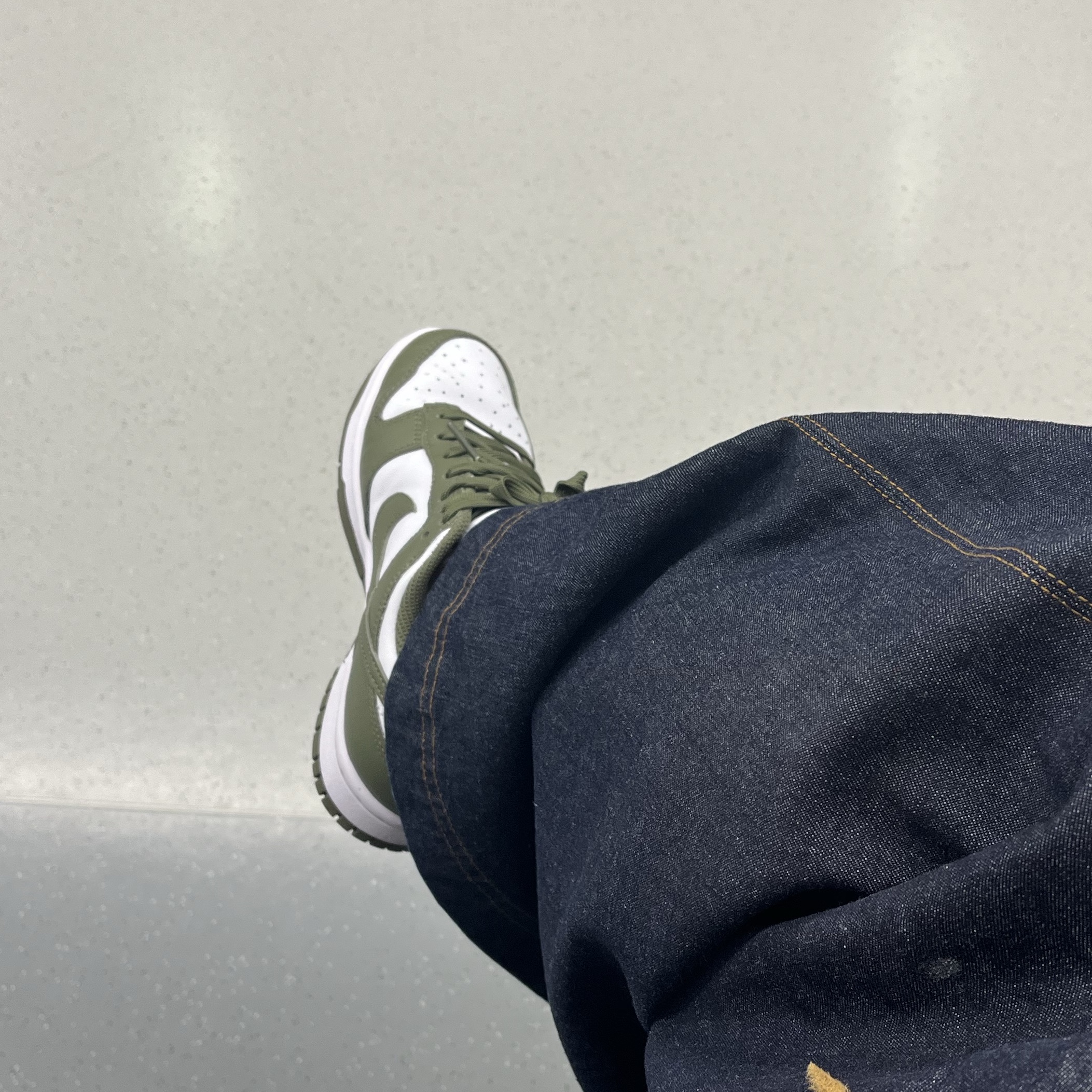 (W) Nike Dunk Low Medium Olive 착용 스타일