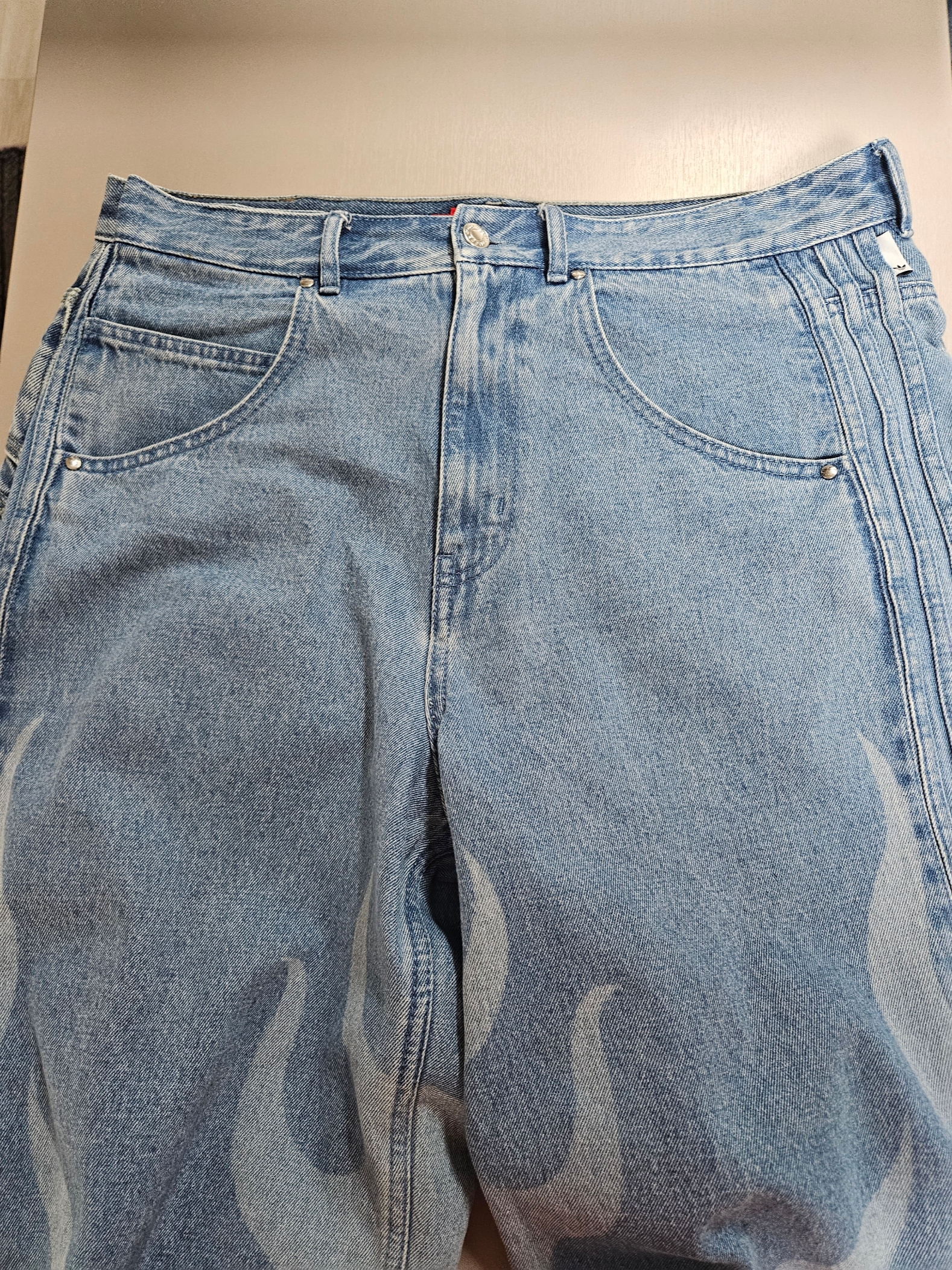 Adidas Flames Denim Shorts Blue - KR Sizing, Supreme S Logo Loose Fit Jean Washed Blue - 24SS 착용 스타일 - 1