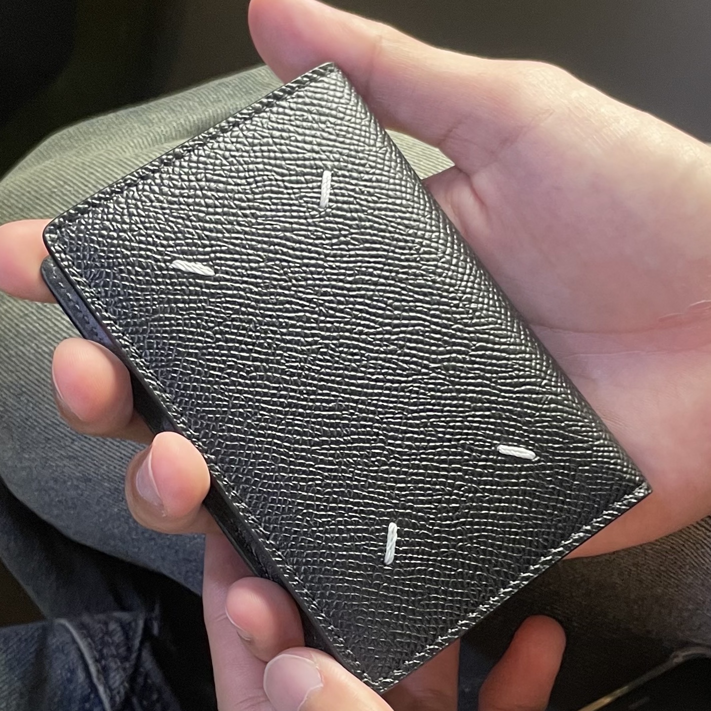 Maison Margiela Leather Bi-Fold Card Holder Black 착용 스타일