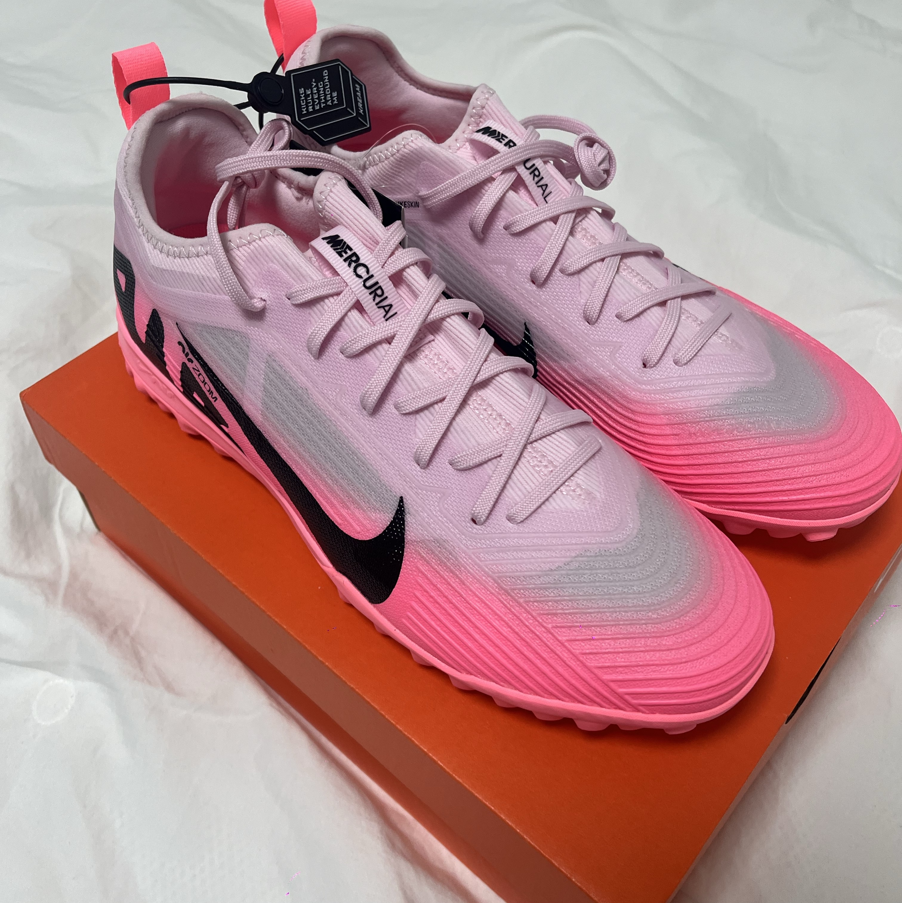 Nike Zoom Mercurial Vapor 15 Pro TF Pink Foam Black 착용 스타일