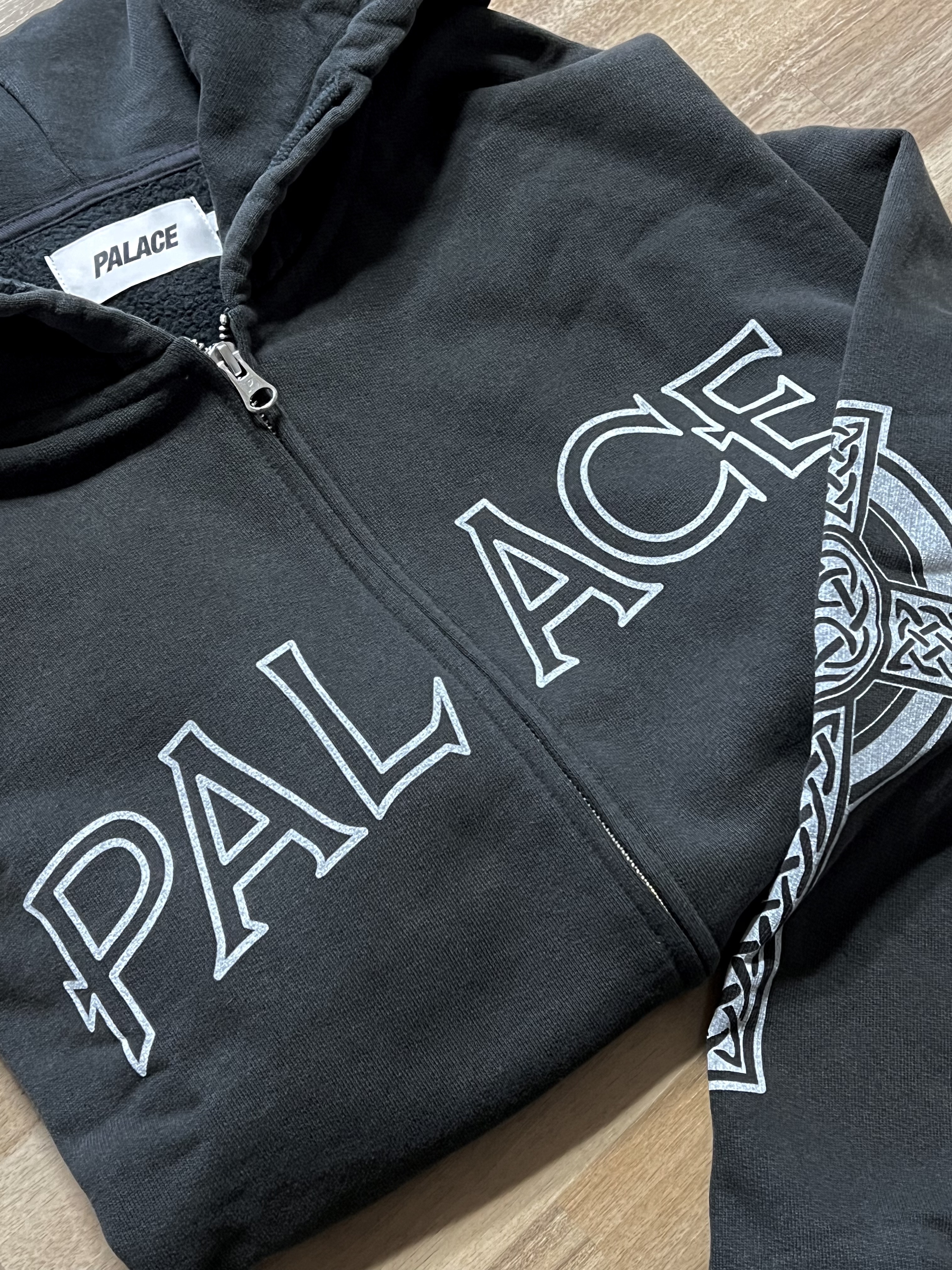 Palace Celtic Zip Hood Black - 24FW 착용 스타일 - 1