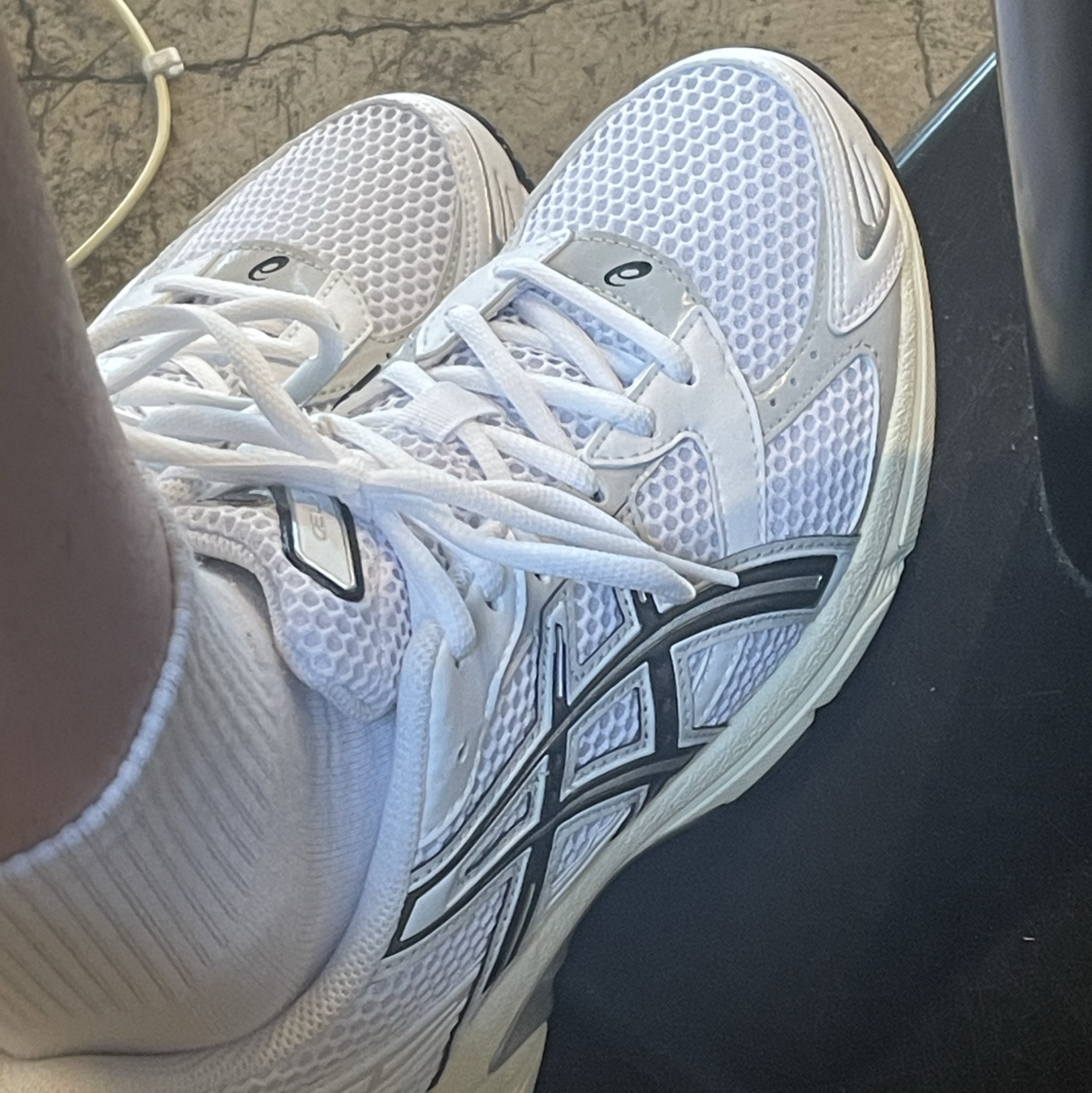 Asics Gel-1130 White Cloud Grey 착용 스타일 - 1