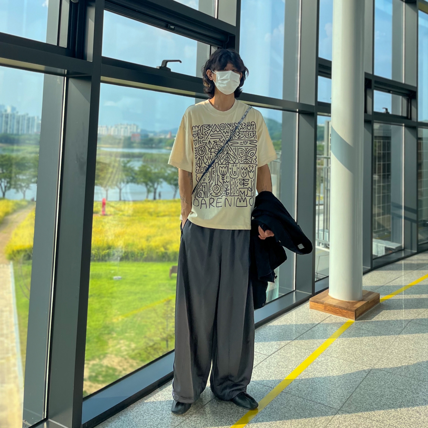 Needles x LHP H.D. Track Pants Poly Smooth Charcoal 착용 스타일 - 7
