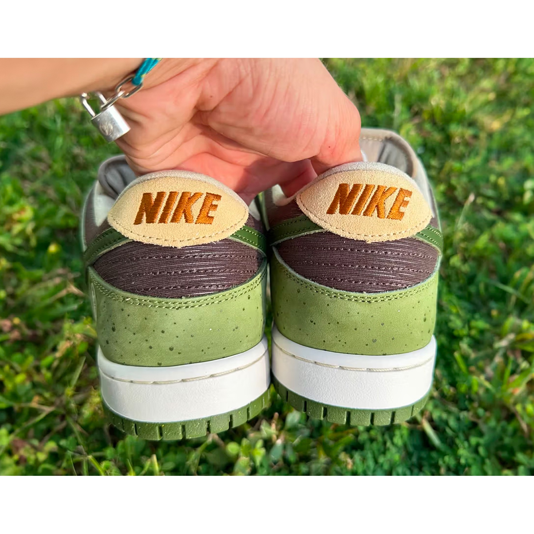 Nike x Yuto Horigome SB Dunk Low Wolf Grey, (W) Nike Dunk Low Vintage Green 착용 스타일 - 3