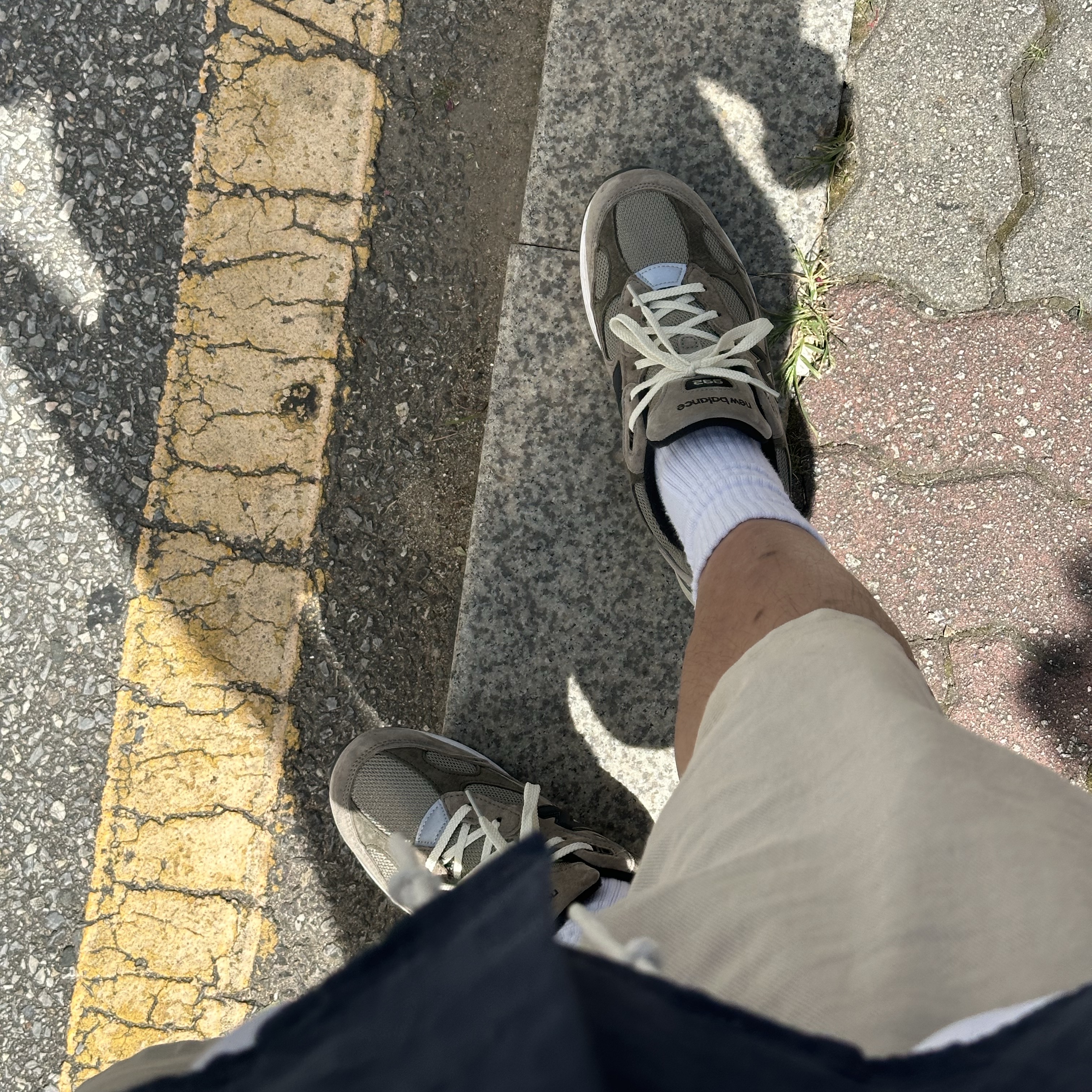 New Balance x JJJJound 992 Made in USA Grey 착용 스타일