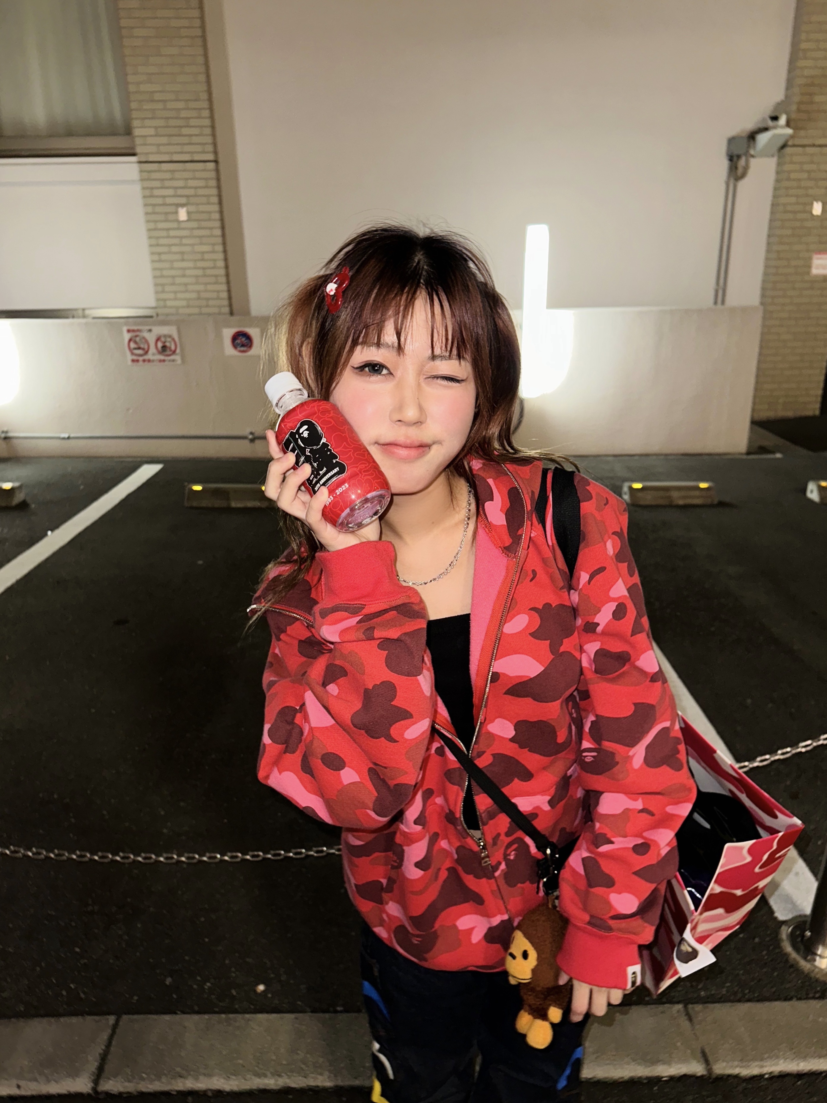 BAPE Color Camo Ape Head One Point Full Zip Hoodie Red 착용 스타일 - 1
