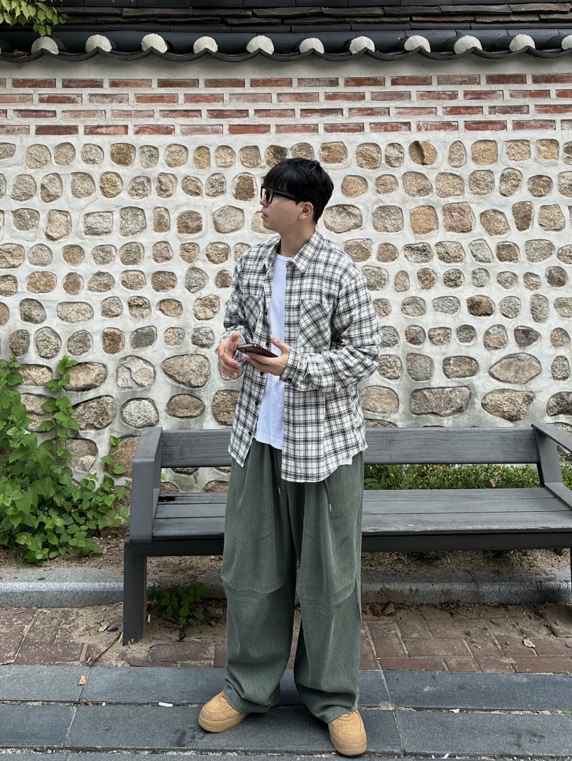 Nike Air Force 1 '07 WB Flax, Nike x Supreme Air Force 1 Low Flax 착용 스타일 - 5