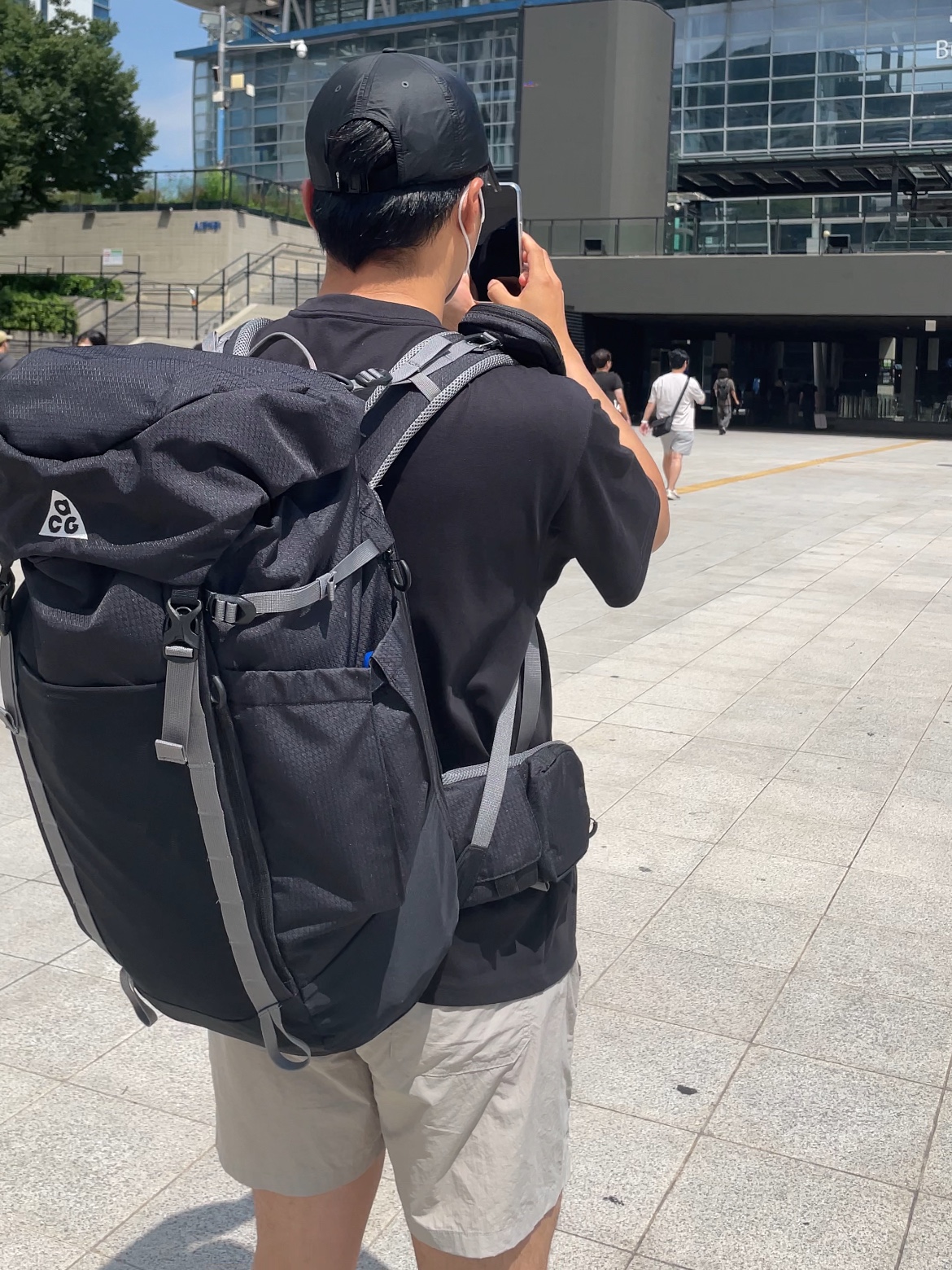 Nike ACG HBR Short Sleeve T-Shirt Black - Asia, Nike ACG 36 Backpack Black 착용 스타일 - 2