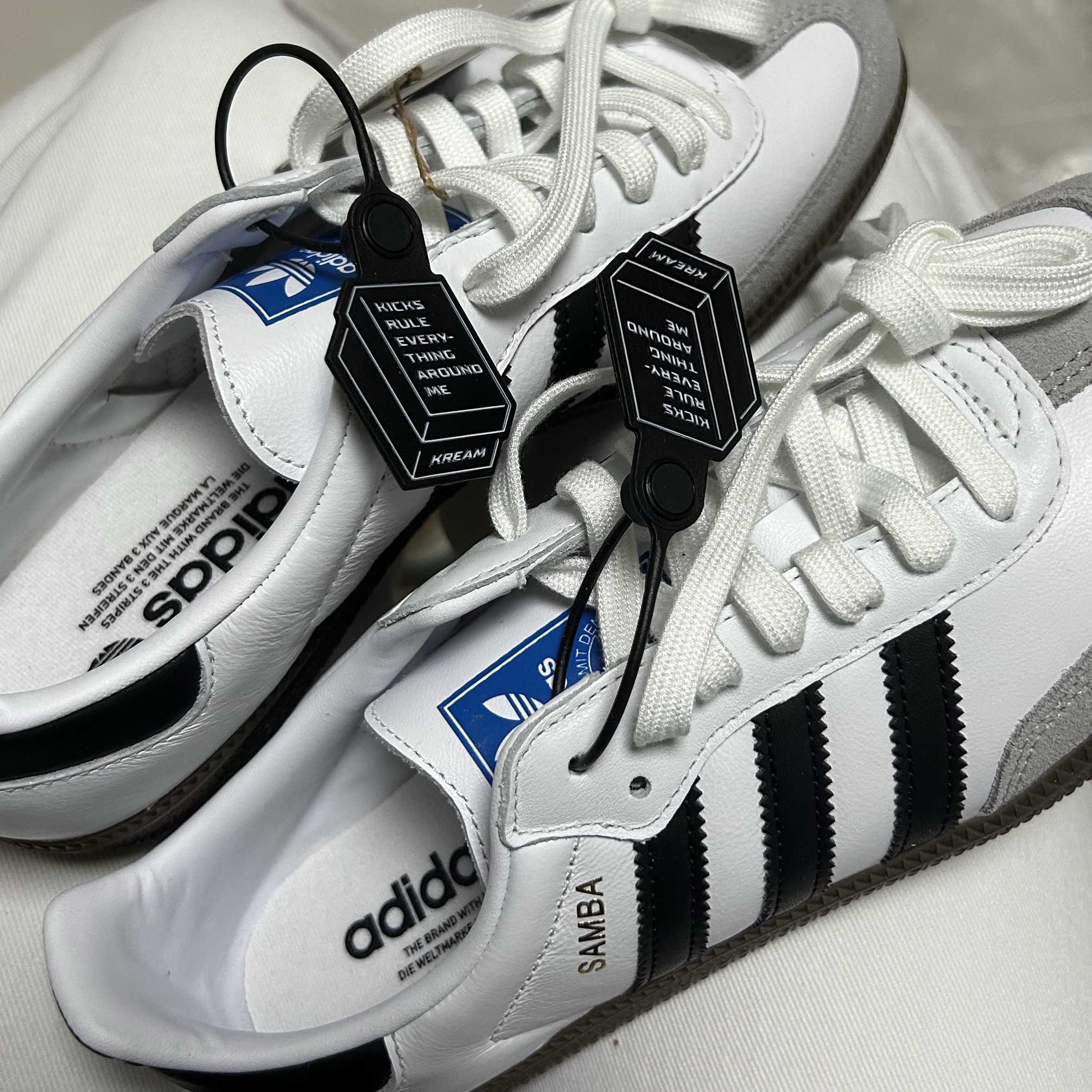 Adidas Samba OG Cloud White 착용 스타일