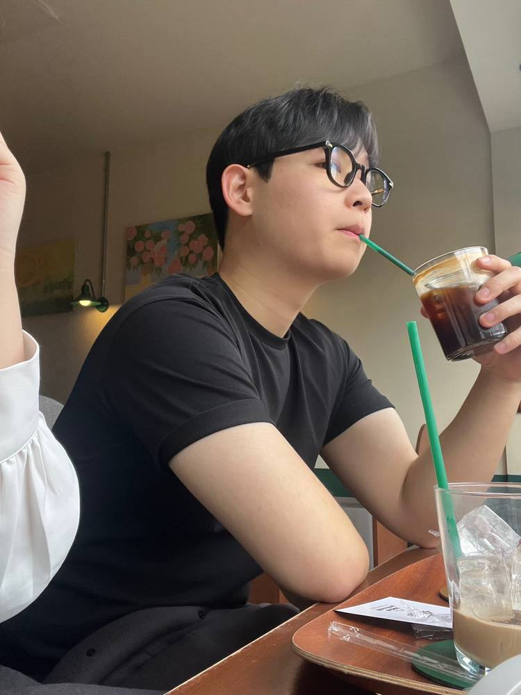 KREAM 프로필 이미지