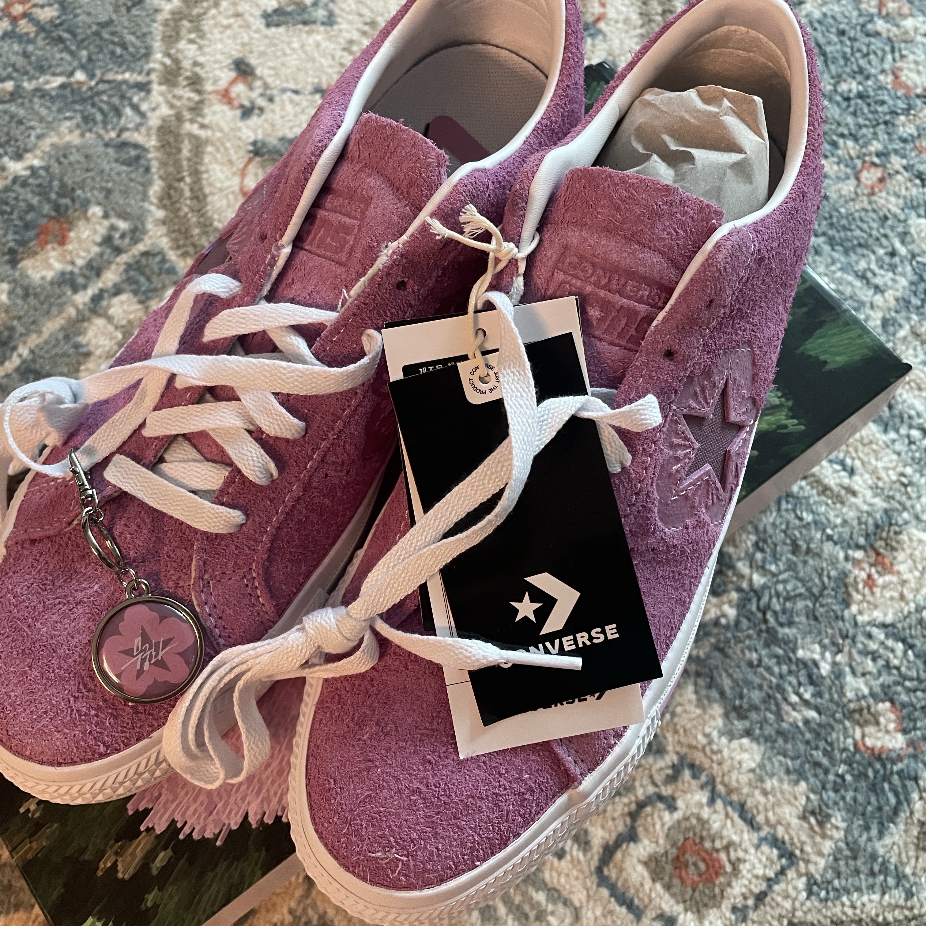 Converse One Star Pro Flower Light Orchid 착용 스타일 - 3