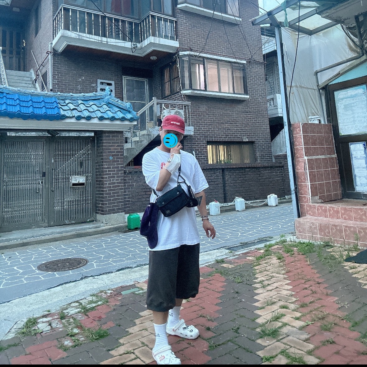 Supreme Coated Denim Camp Cap Red - 24SS, Crocs x Kanghyuk Classic Clog White 착용 스타일