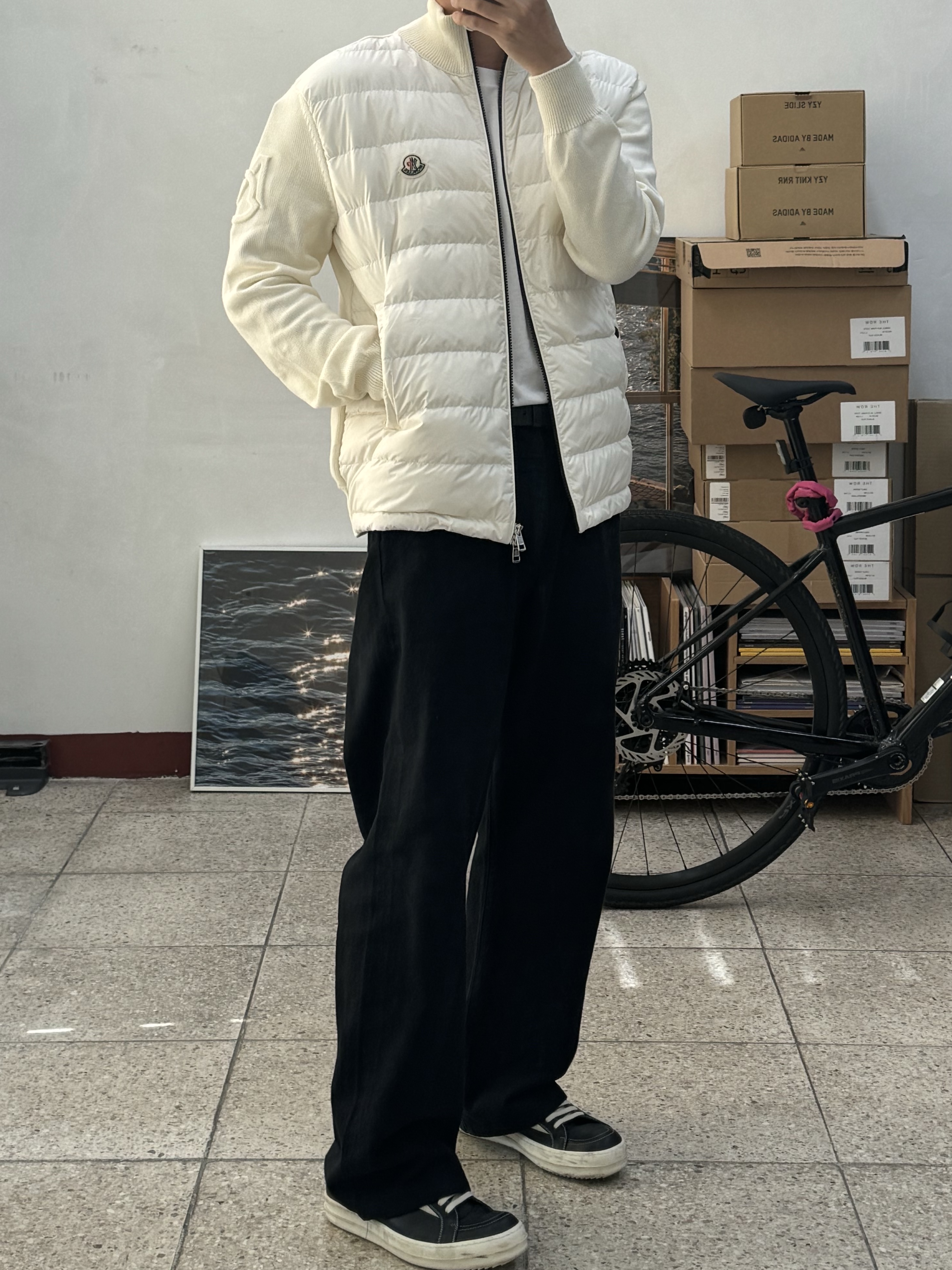 Moncler Padded Cotton Zip-Up Cardigan White - 24SS 착용 스타일 - 3