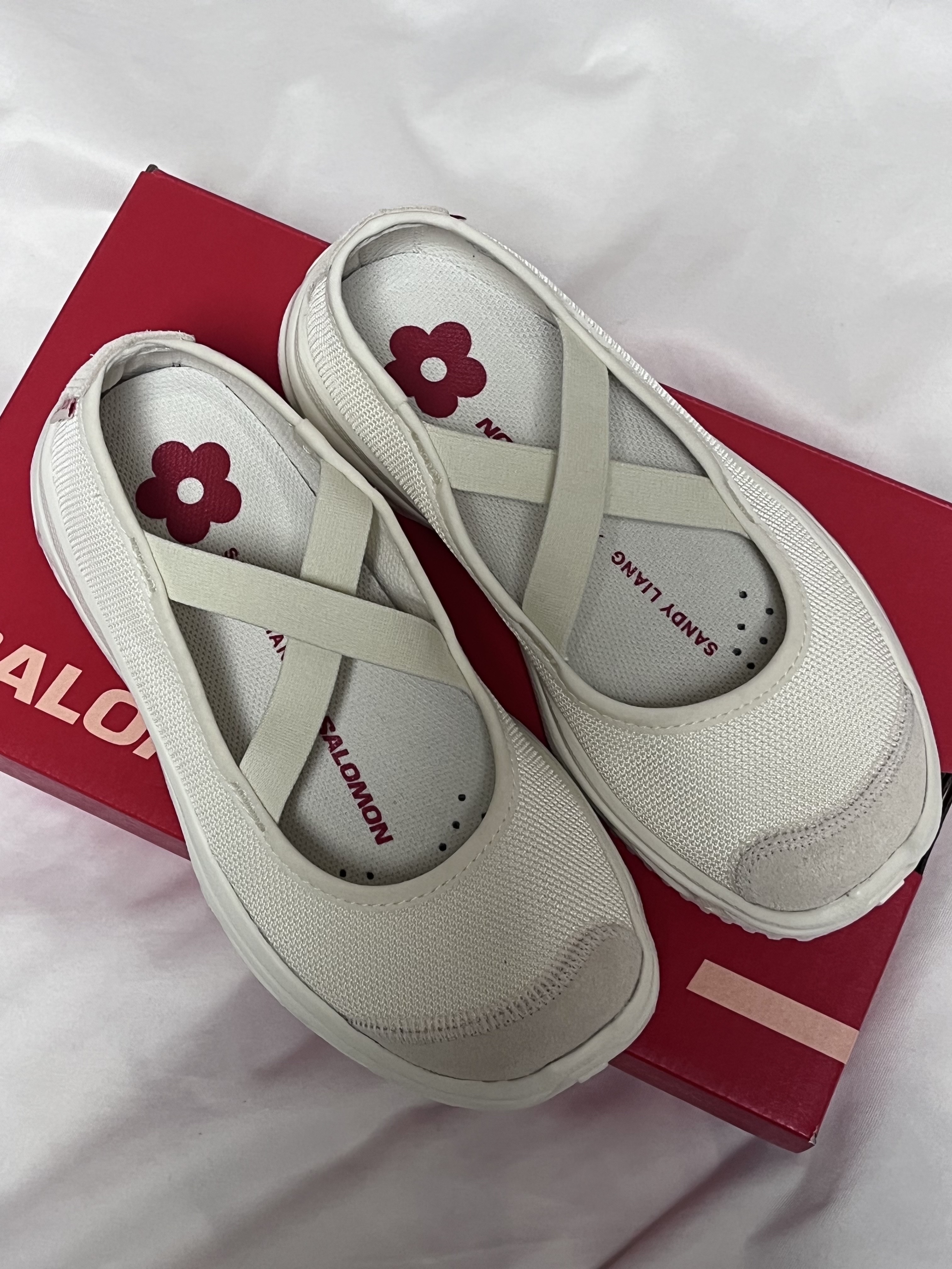 Salomon x Sandy Liang RX Marie Jeanne Vanilla Ice 착용 스타일 - 1