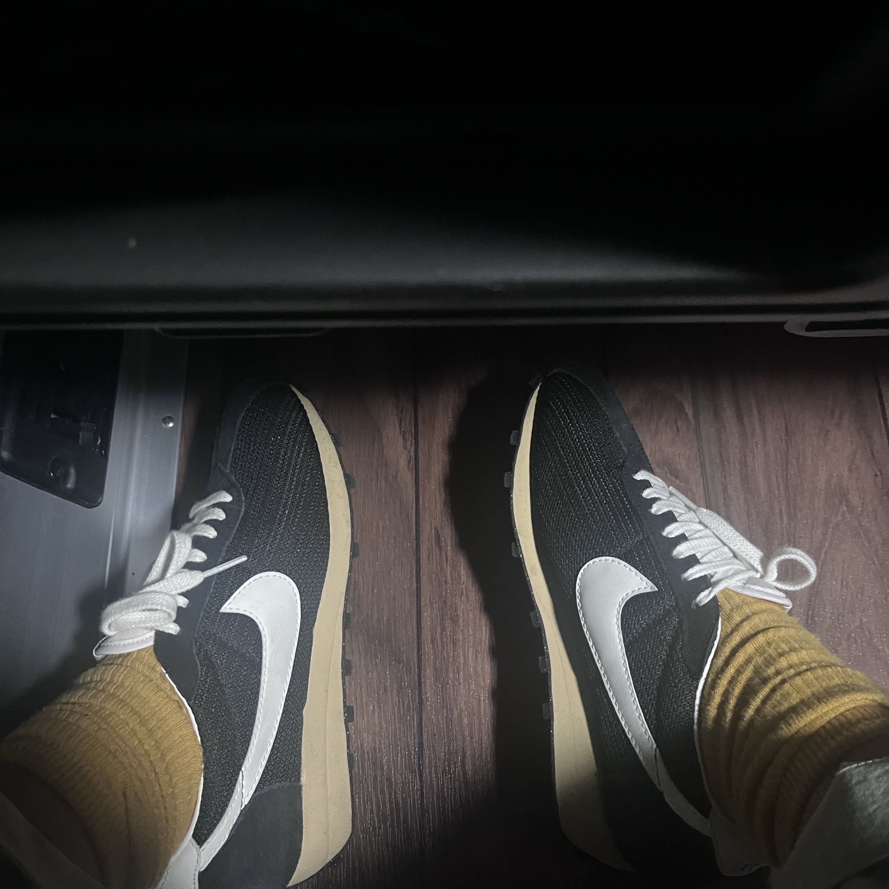 Nike LD-1000 SP Black and Sail 착용 스타일 - 3