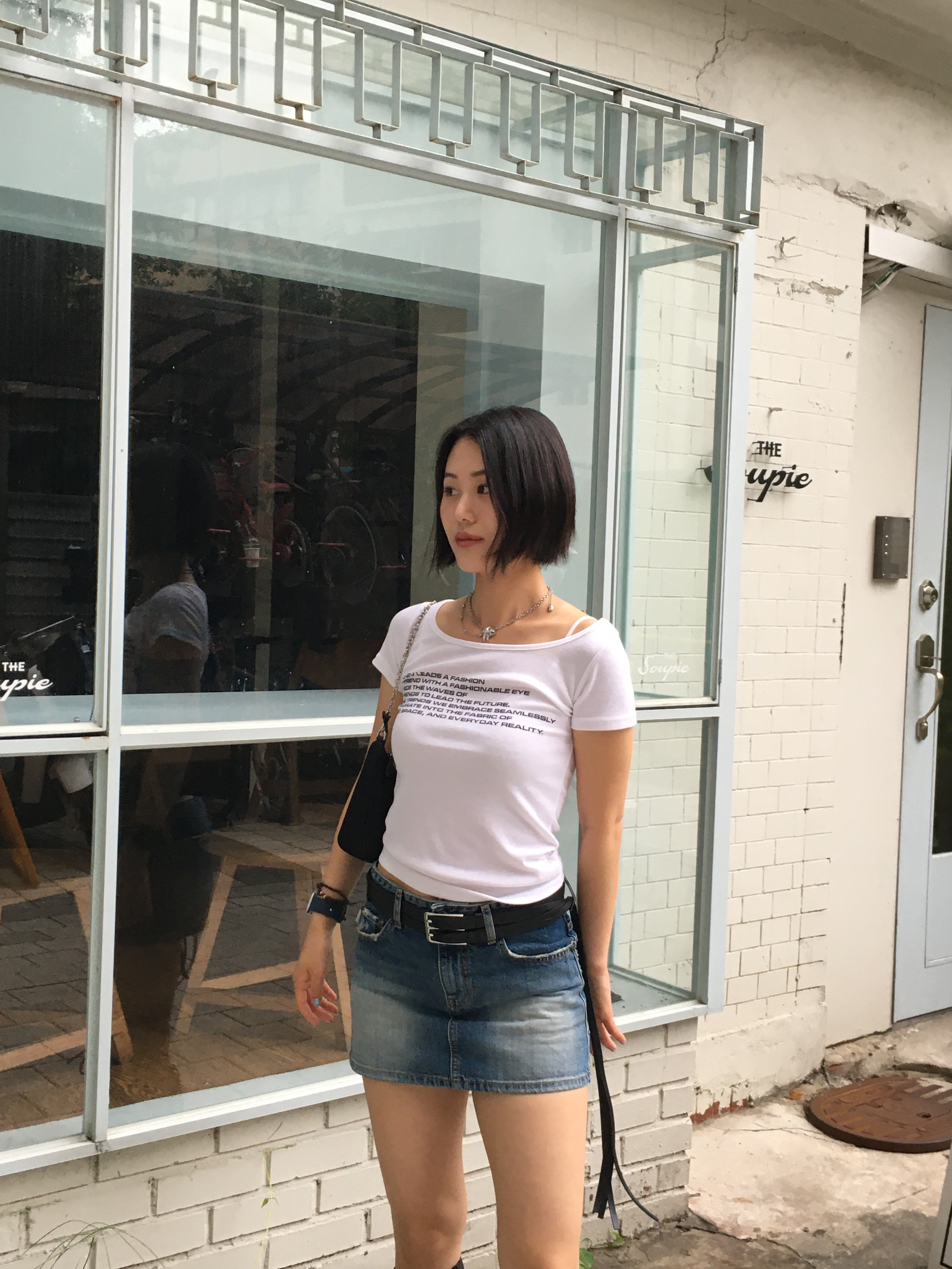 Prada Re-Edition 2005 Re-Nylon Shoulder Bag Black, (W) Dr. Martens 1B60 Boots Black 착용 스타일 - 1