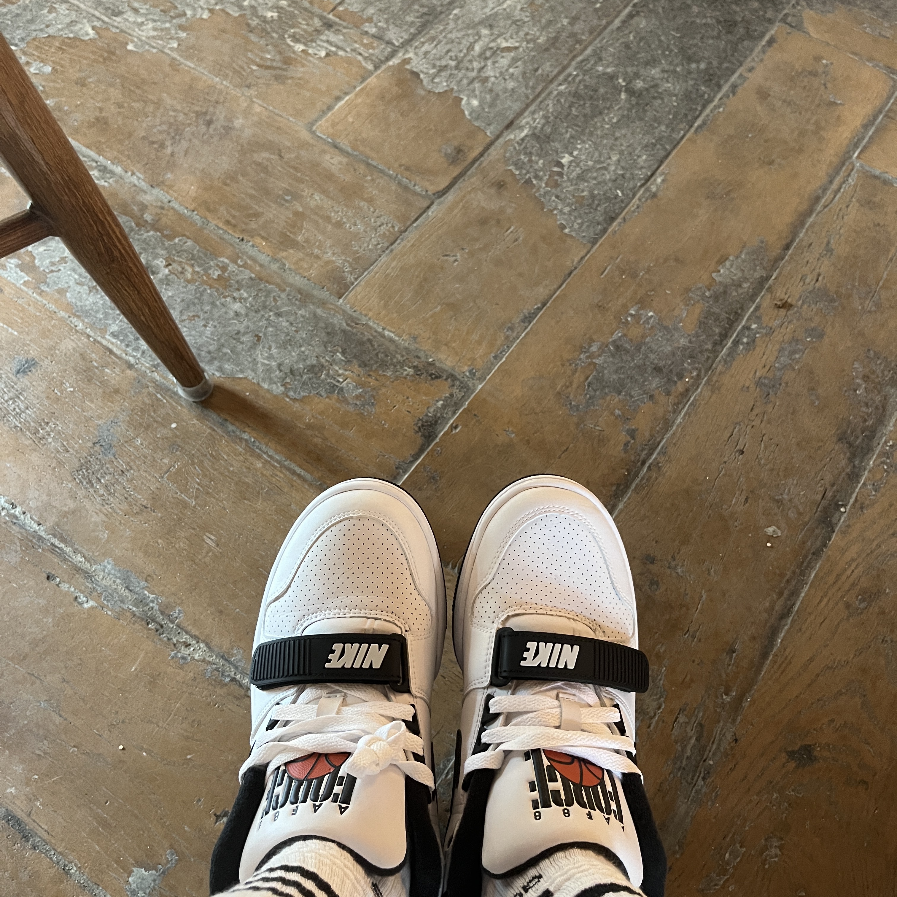 Nike x Billie Eilish Air Alpha Force 88 Black and White 착용 스타일