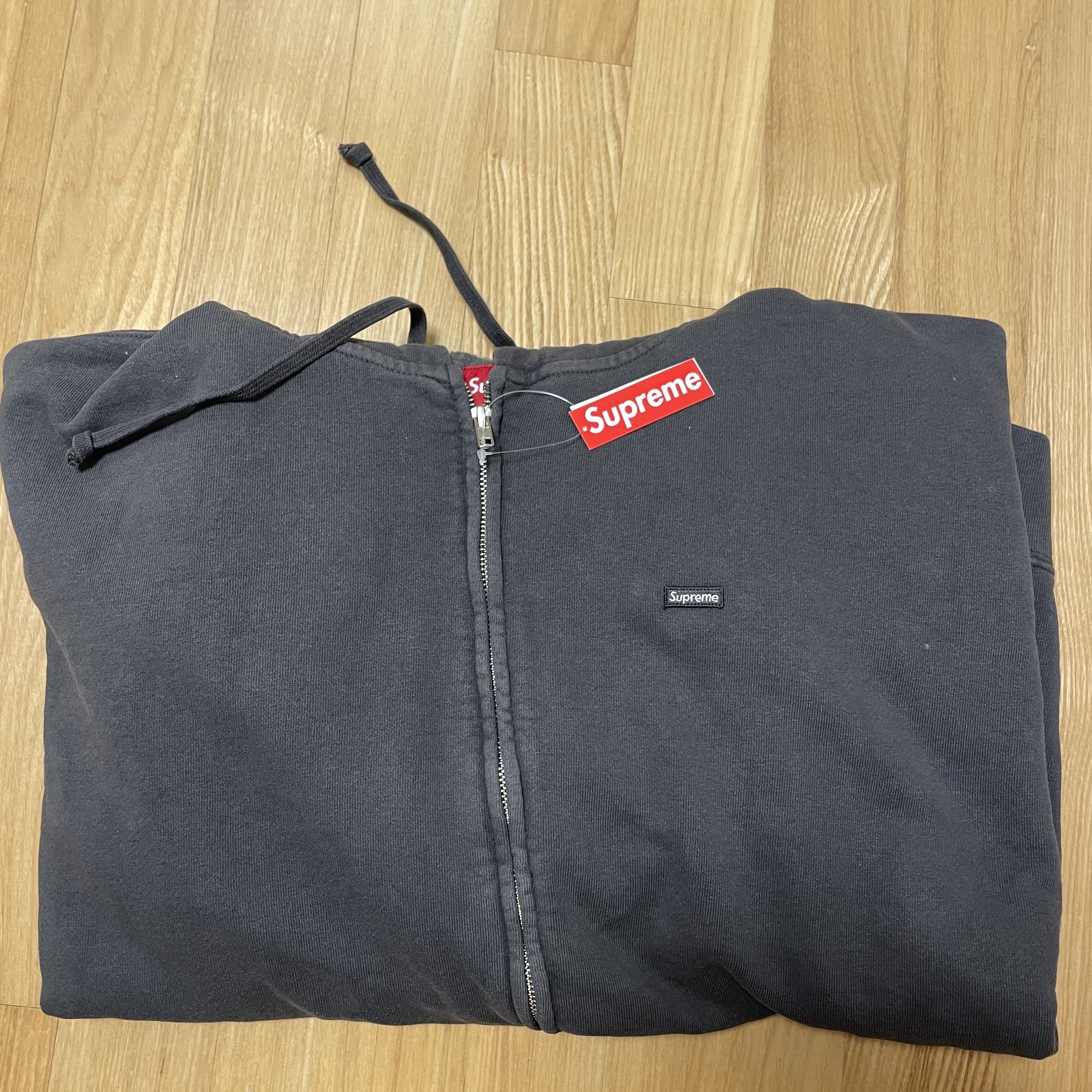 Supreme Overdyed Small Box Zip Up Hooded Sweatshirt Black - 24SS 착용 스타일 - 4